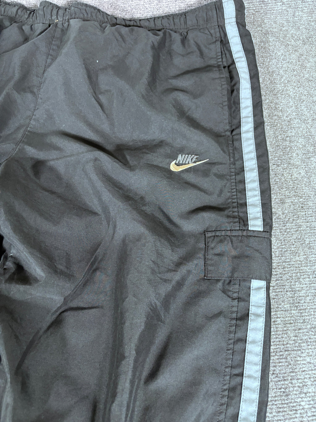 Vintage Y2K Nike Cargo Track Pants Size XXL Black Grey Detail Wide Leg