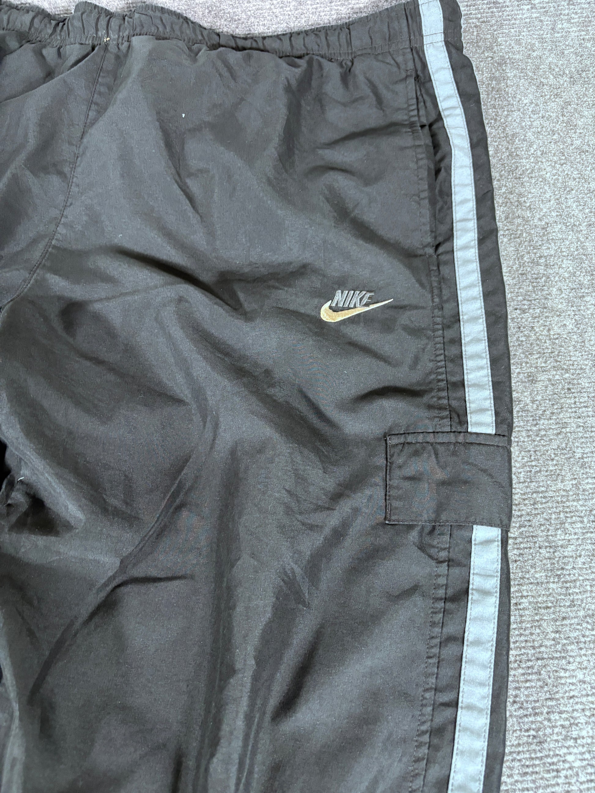 Vintage Y2K Nike Cargo Track Pants Size XXL Black Grey Detail Wide Leg