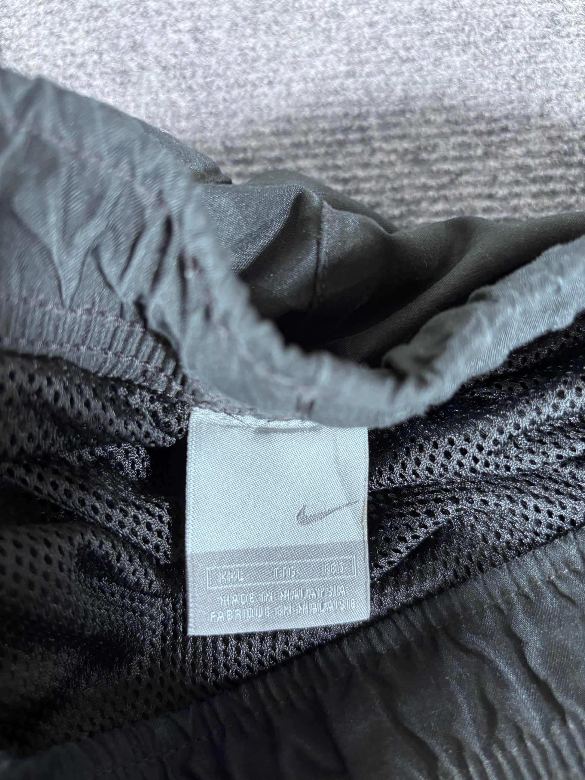 Vintage Y2K Nike Cargo Track Pants Size XXL Black Grey Detail Wide Leg