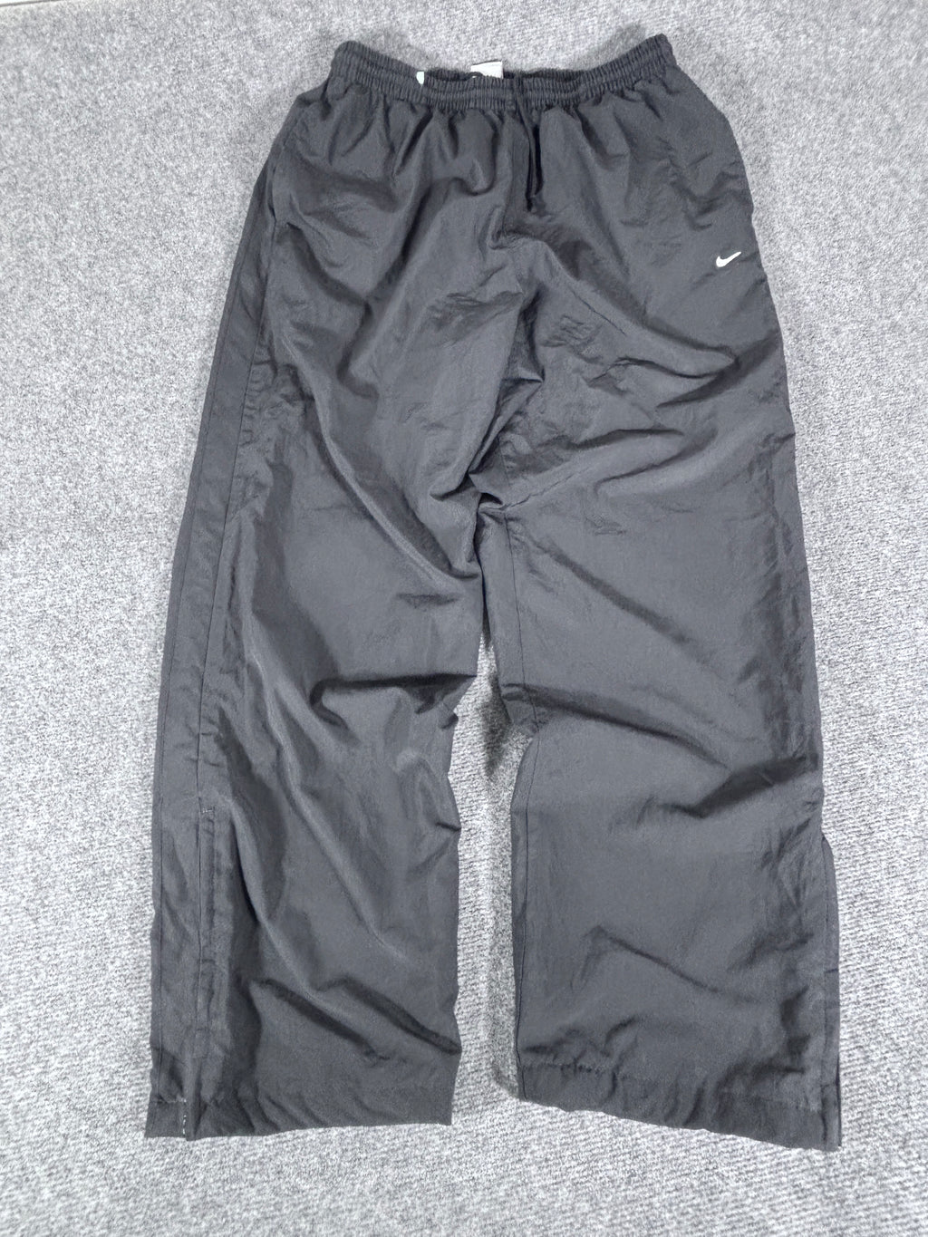 Vintage Y2K Nike Track Pants Size L Black White Swoosh Wide Leg Classic Windbreakers