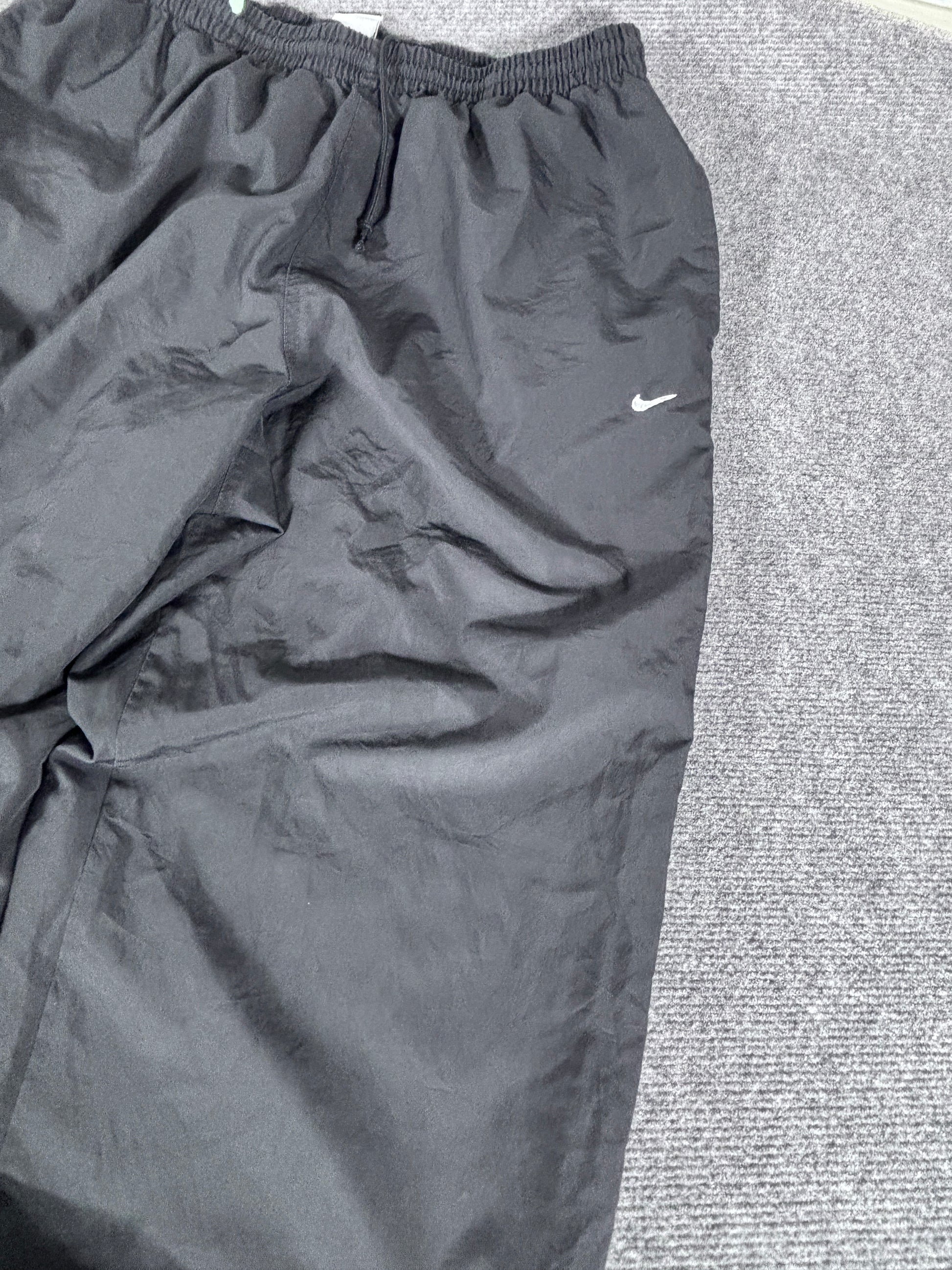 Vintage Y2K Nike Track Pants Size L Black White Swoosh Wide Leg Classic Windbreakers