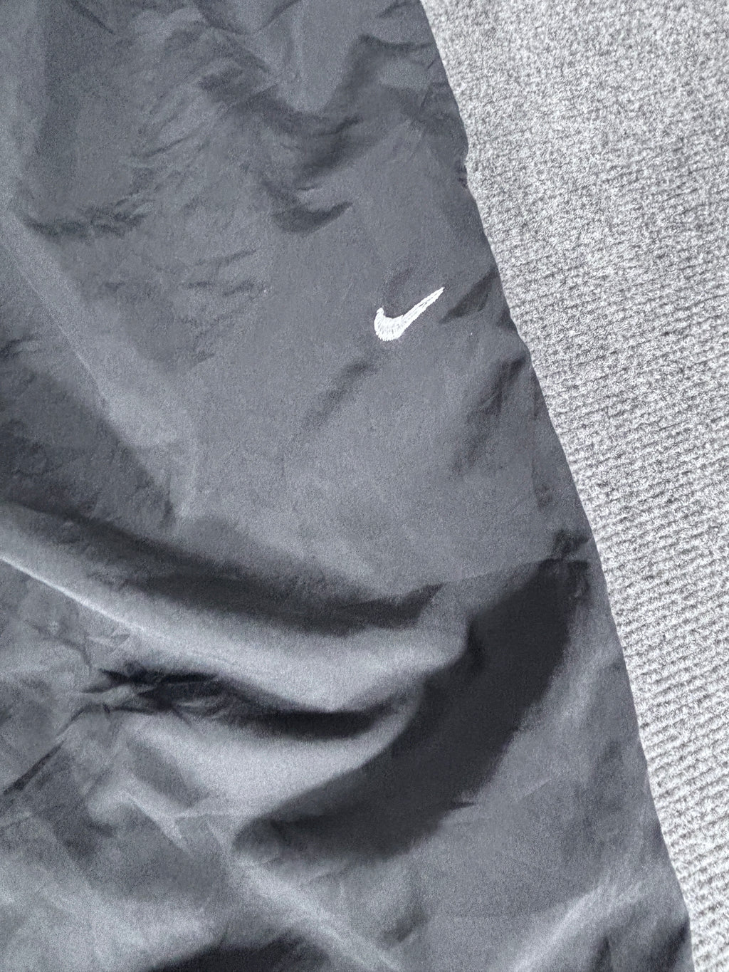 Vintage Y2K Nike Track Pants Size L Black White Swoosh Wide Leg Classic Windbreakers