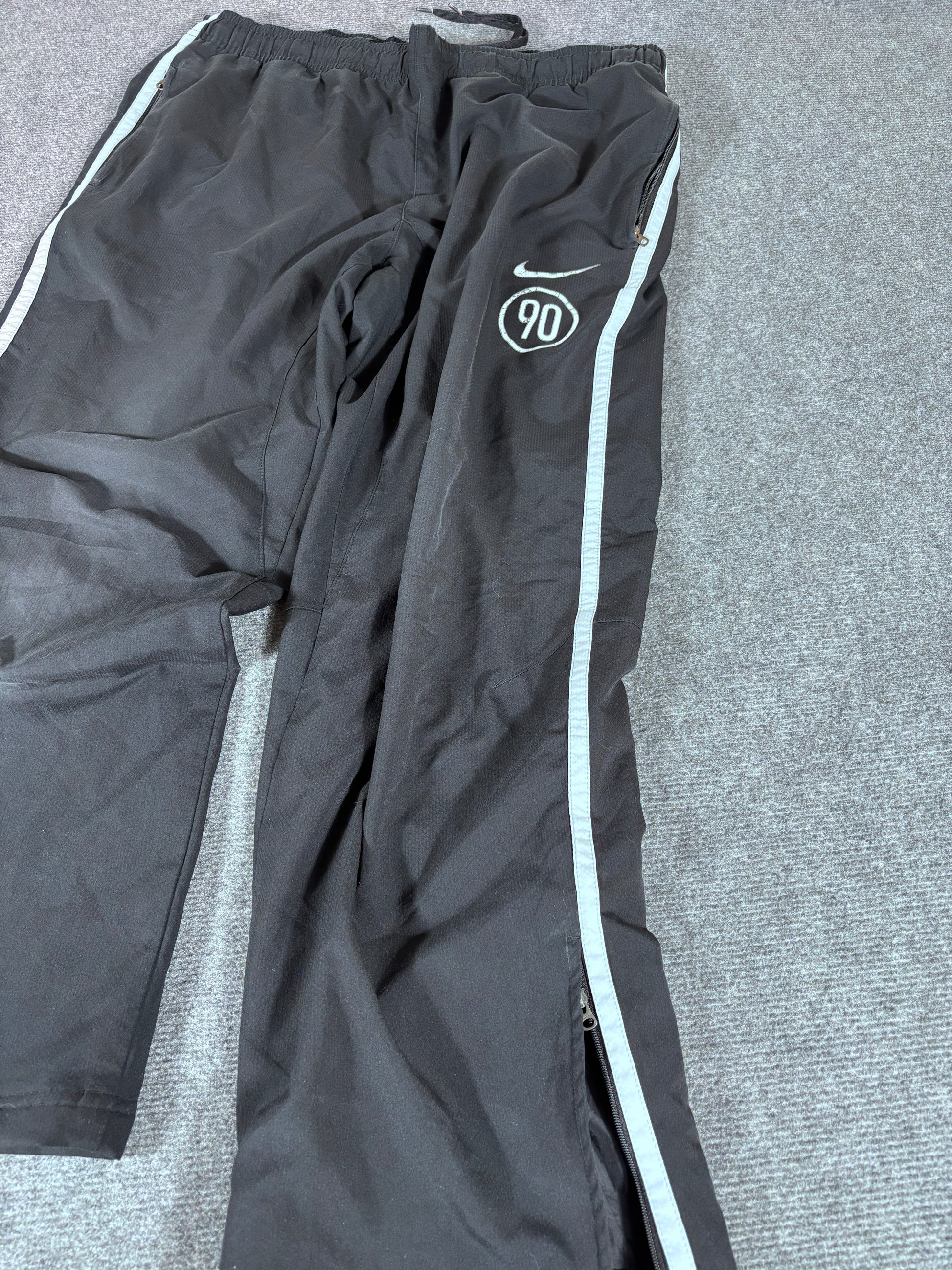 Vintage Y2K Nike T90 Football Track Pants Size L Black White Wide Leg Baggy 7/8 Length