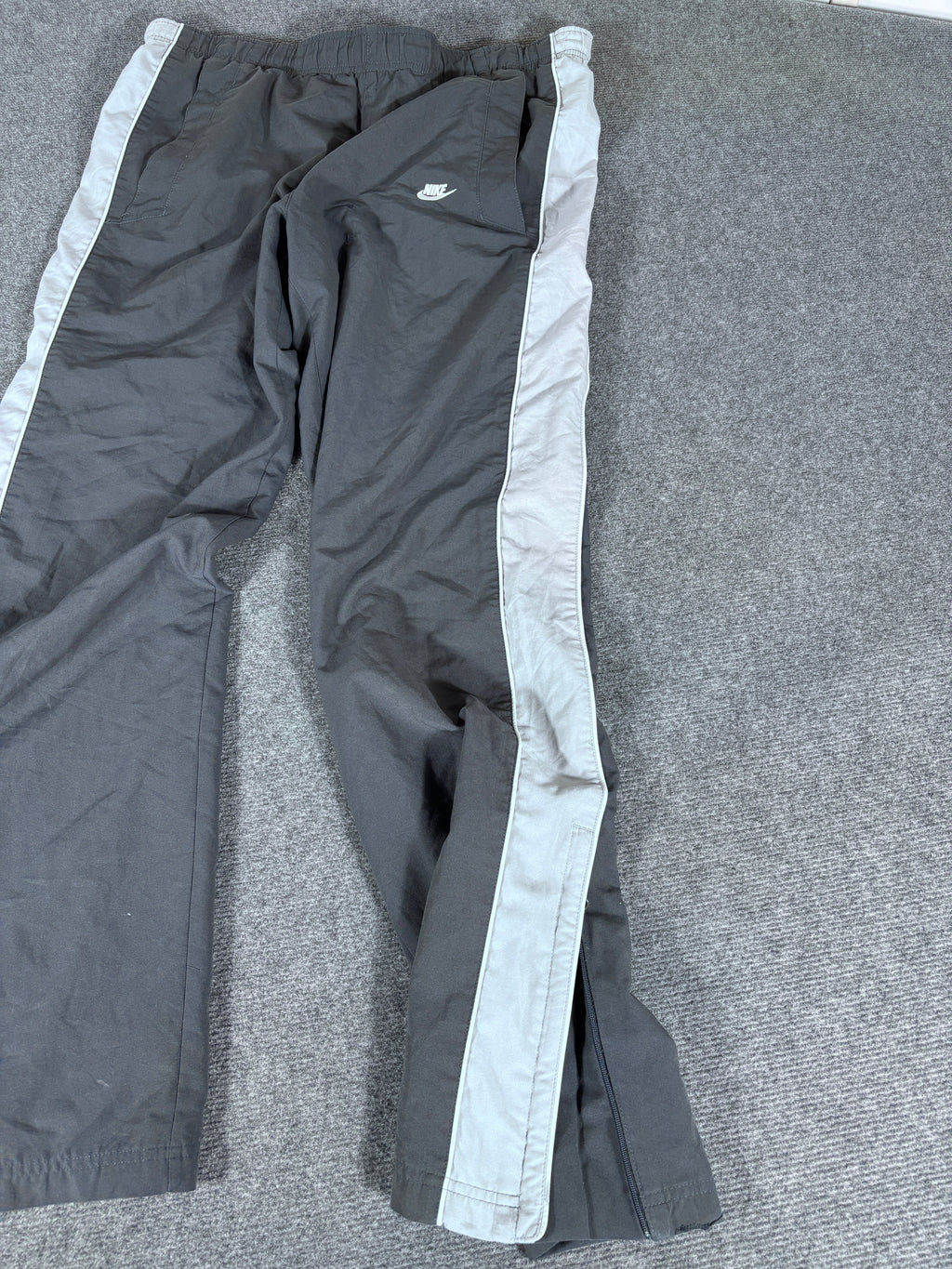 Vintage Y2K Nike Track Pants Womens M Grey White Piping Swoosh Ankle Zip