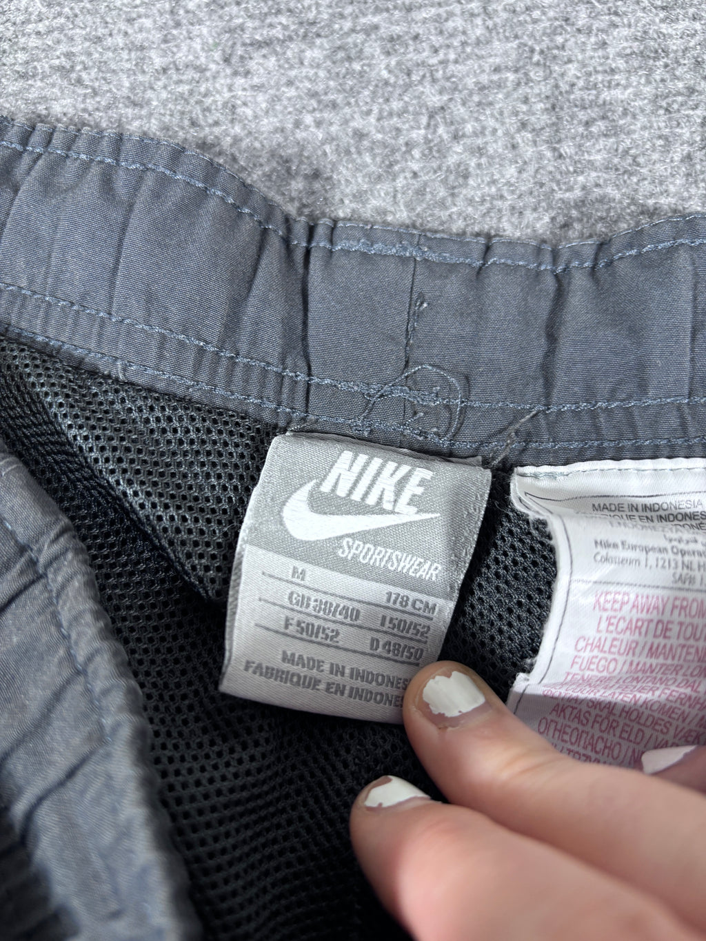 Vintage Y2K Nike Track Pants Womens M Grey White Piping Swoosh Ankle Zip