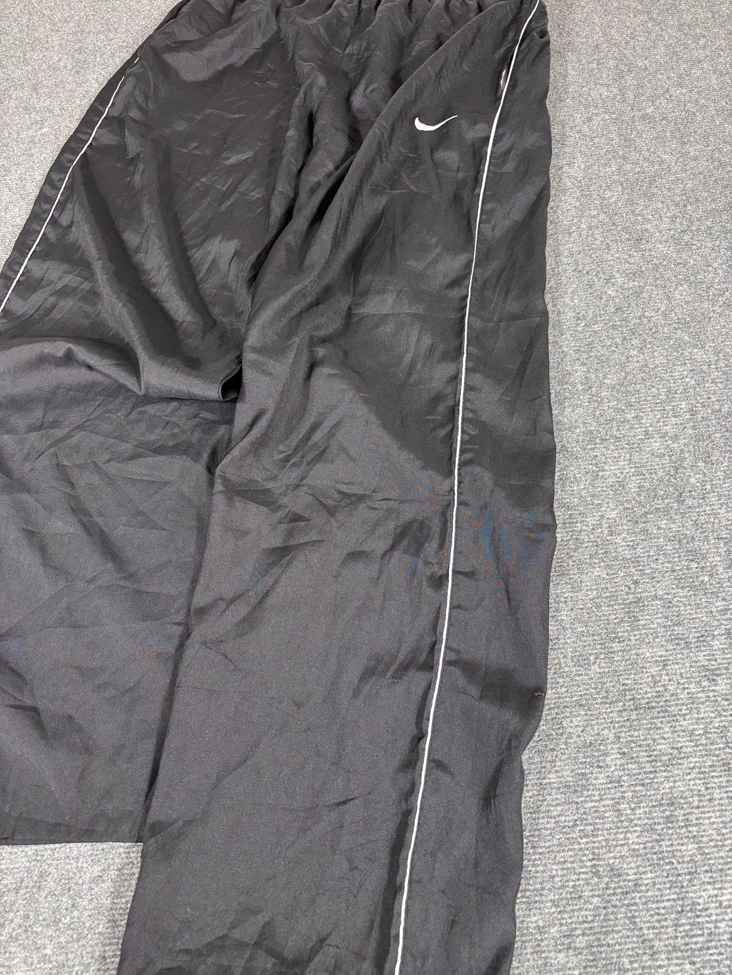 Vintage 90s Nike Track Pants Men’s M Black White Piping Swoosh Baggy Wide Bungee