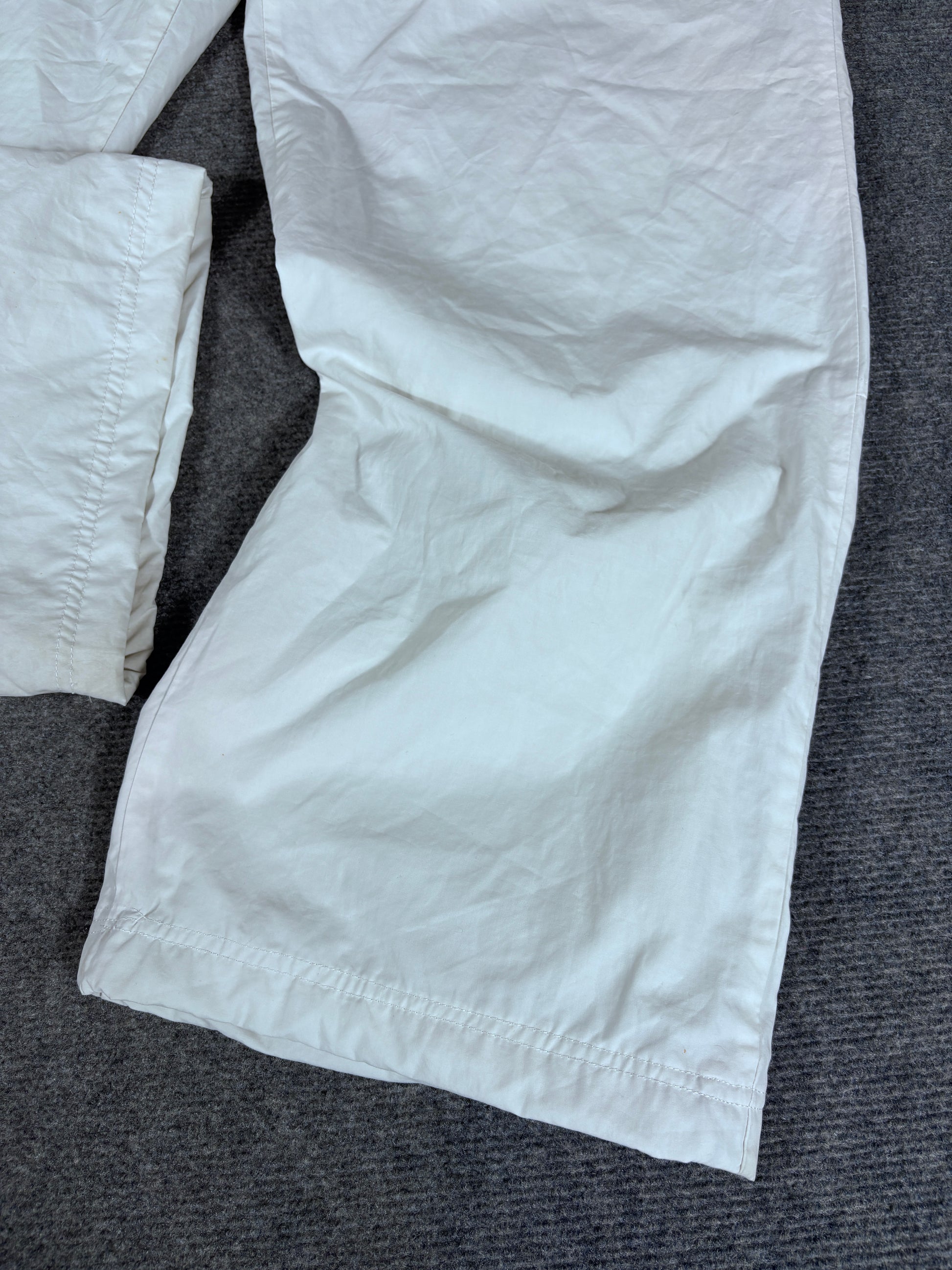 Vintage Y2K Nike Track Pants Women’s L White 3/4 Length Red Hip Logo Nylon Sweatpants