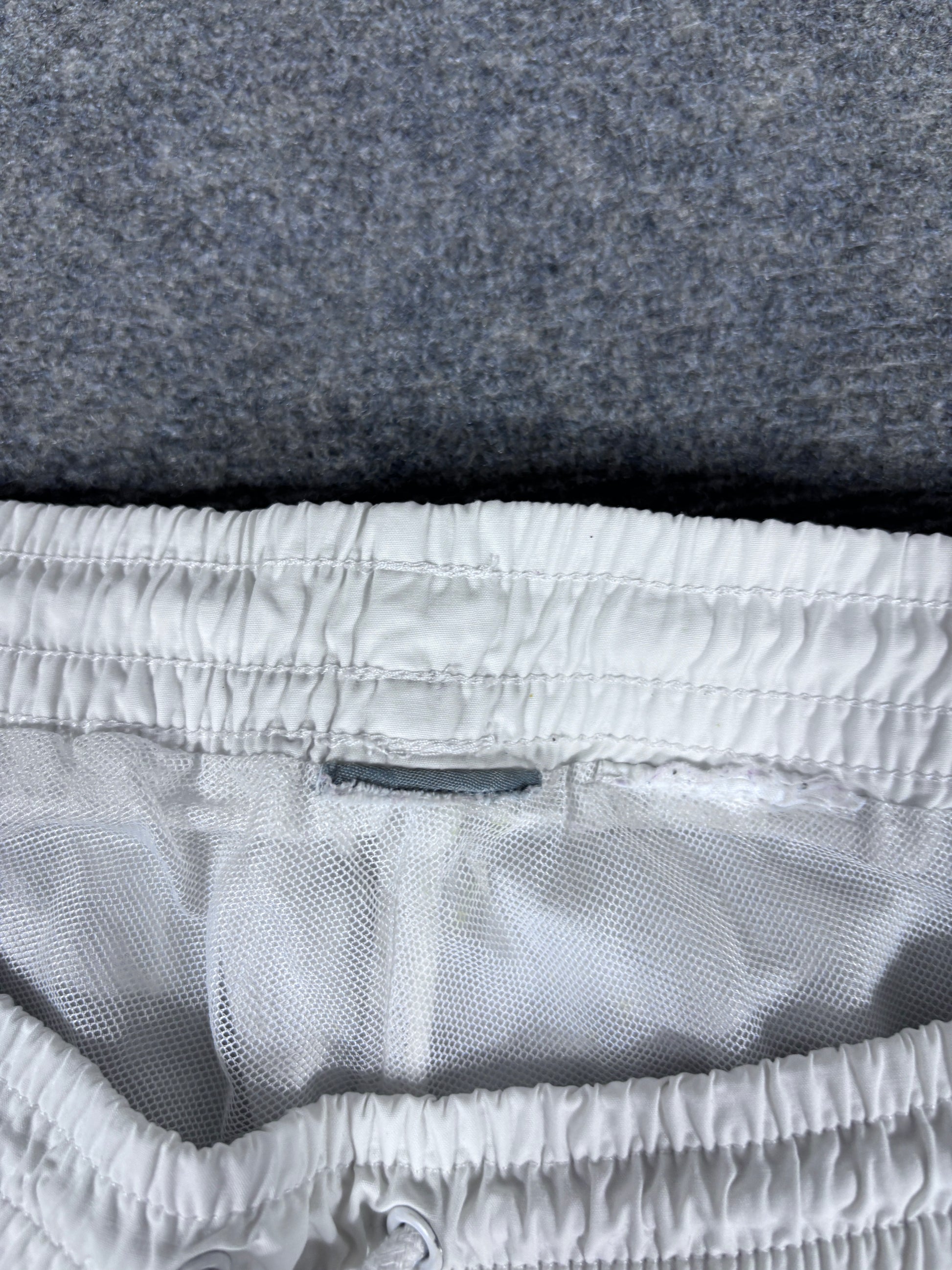 Vintage Y2K Nike Track Pants Women’s L White 3/4 Length Red Hip Logo Nylon Sweatpants