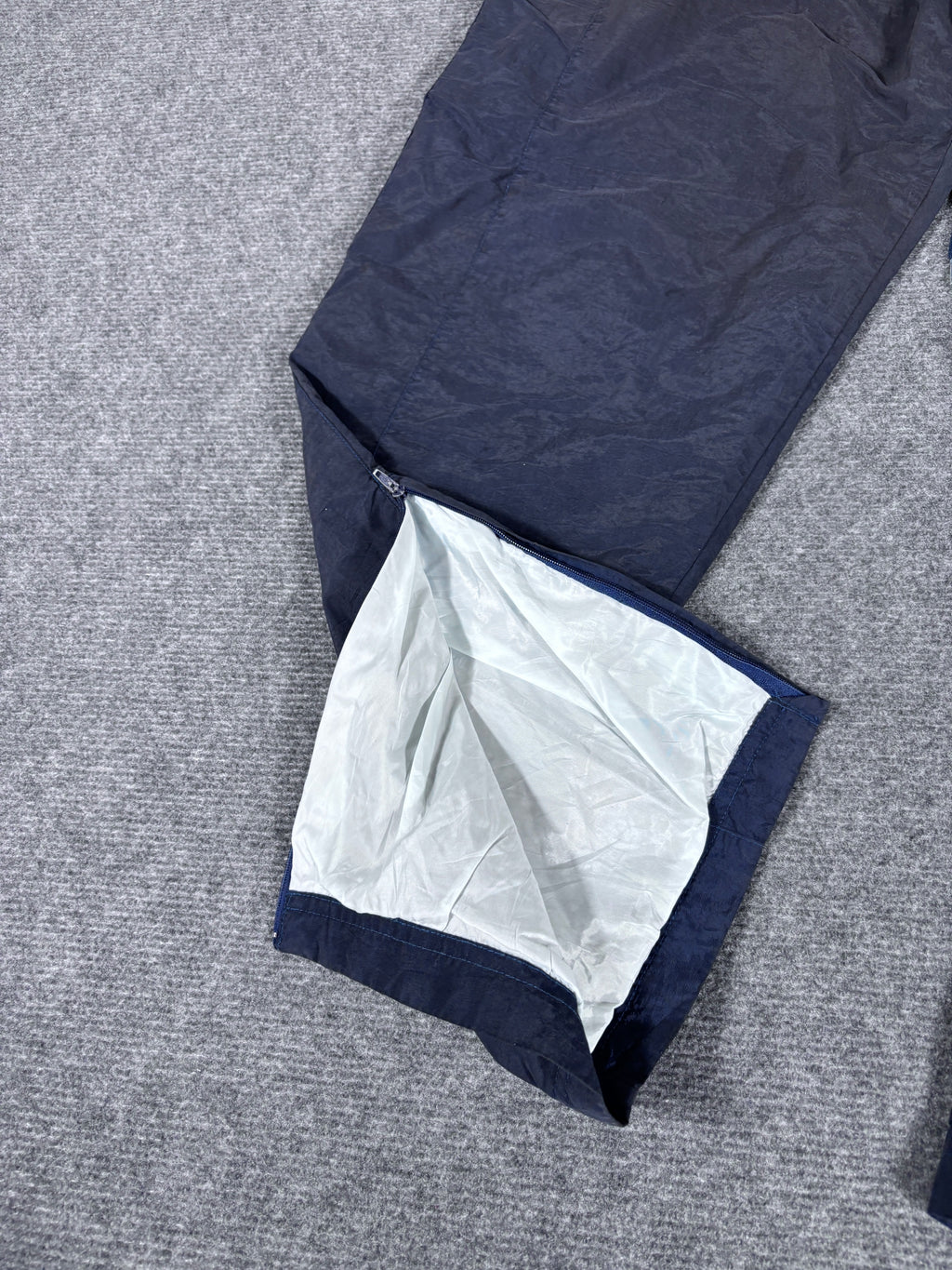 Vintage 90s Nike Track Pants Men’s XL Navy Badge Logo Wide Leg Parachute Style