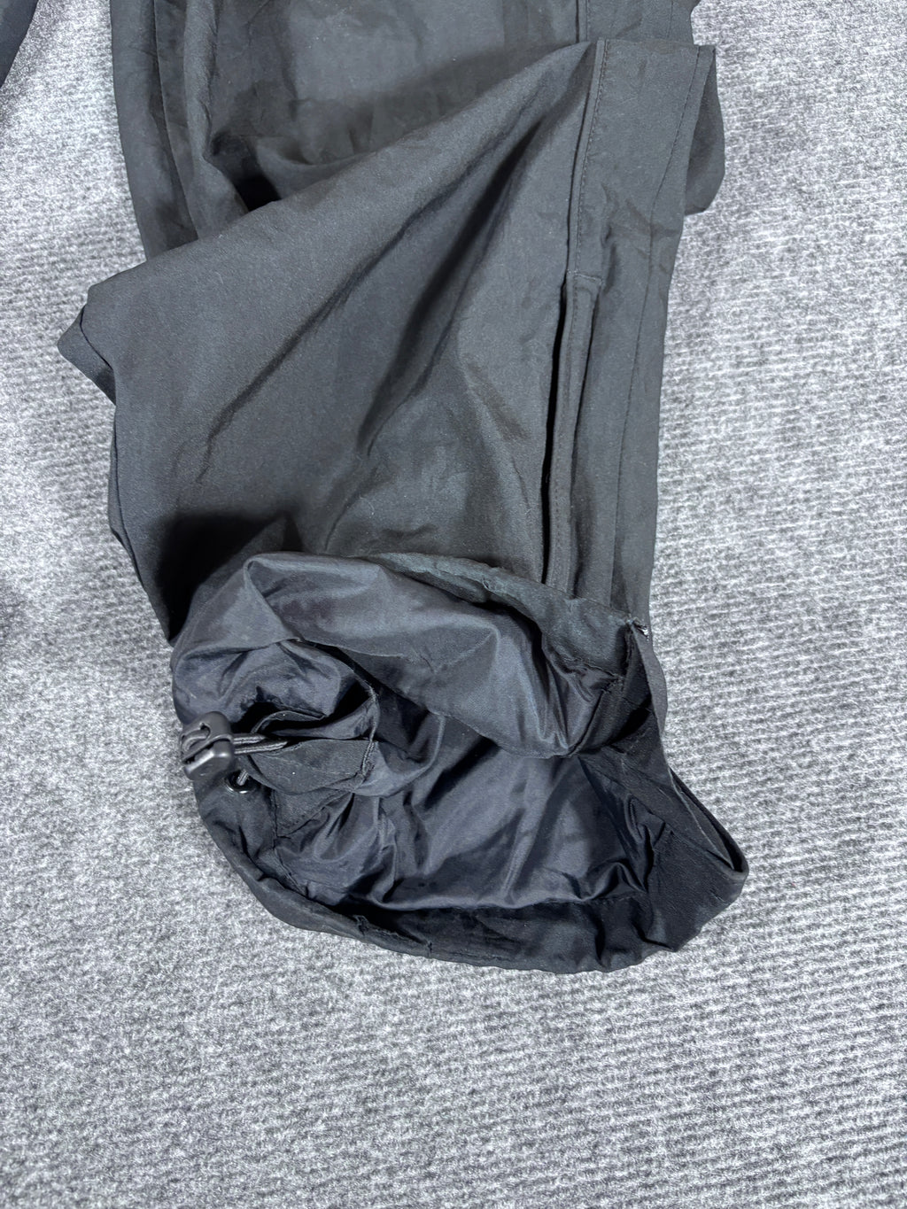 Nike Track Pants Size XL Black White Swoosh Ankle Zip Windbreakers