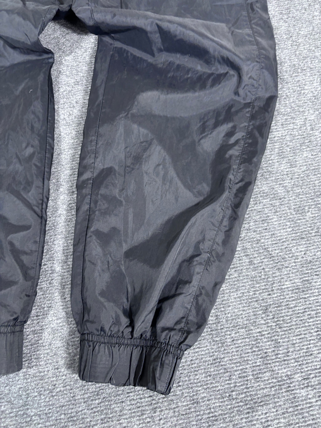 Nike Track Pants Size S Black White Logo Straight Tapered Cuffed Classic Windbreakers