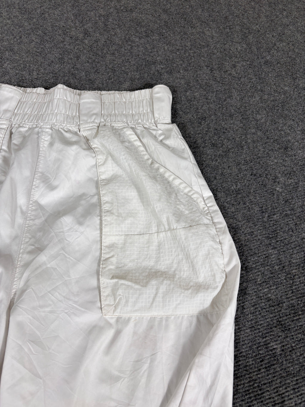 Nike Track Pants Womens Size S White Black Swoosh Straight Tapered Cuffed