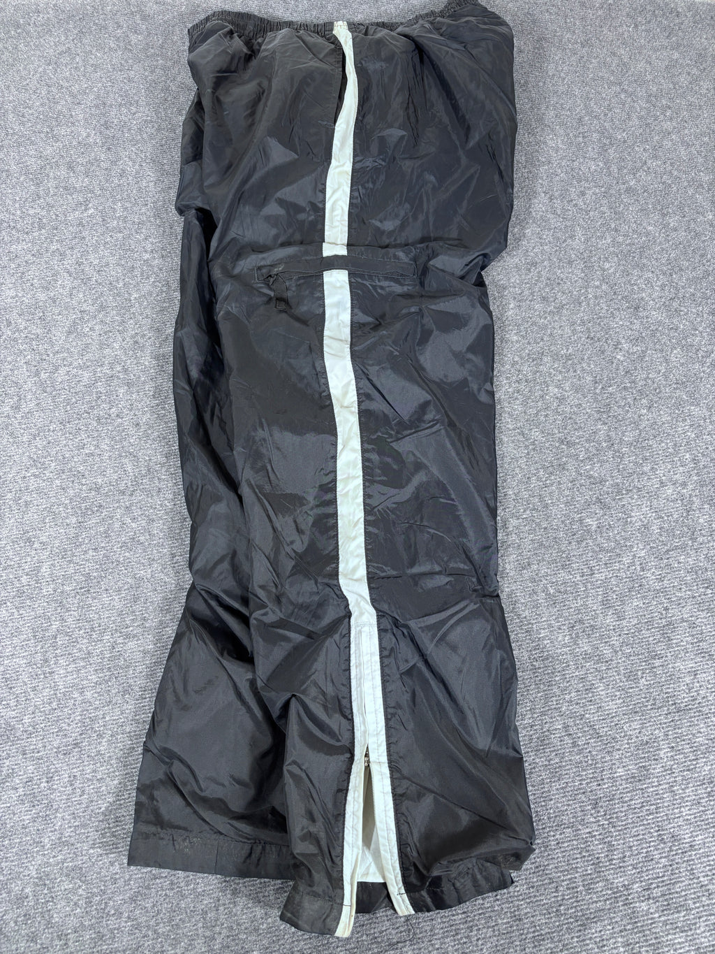 Vintage Y2K Nike Track Pants Size XL Black Cream Detail Cargo Pocket Spell Out Ankle Zip