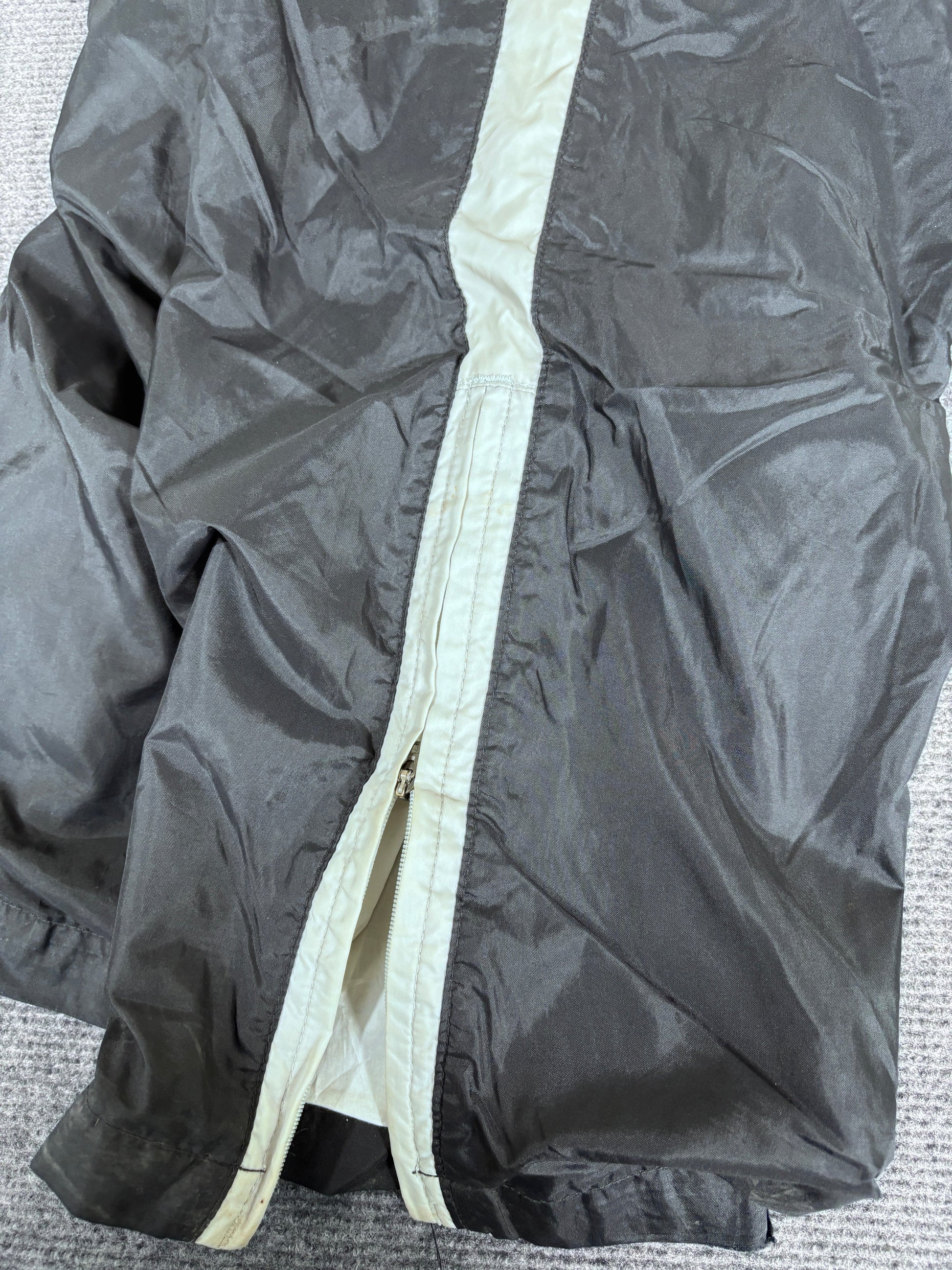 Vintage Y2K Nike Track Pants Size XL Black Cream Detail Cargo Pocket Spell Out Ankle Zip