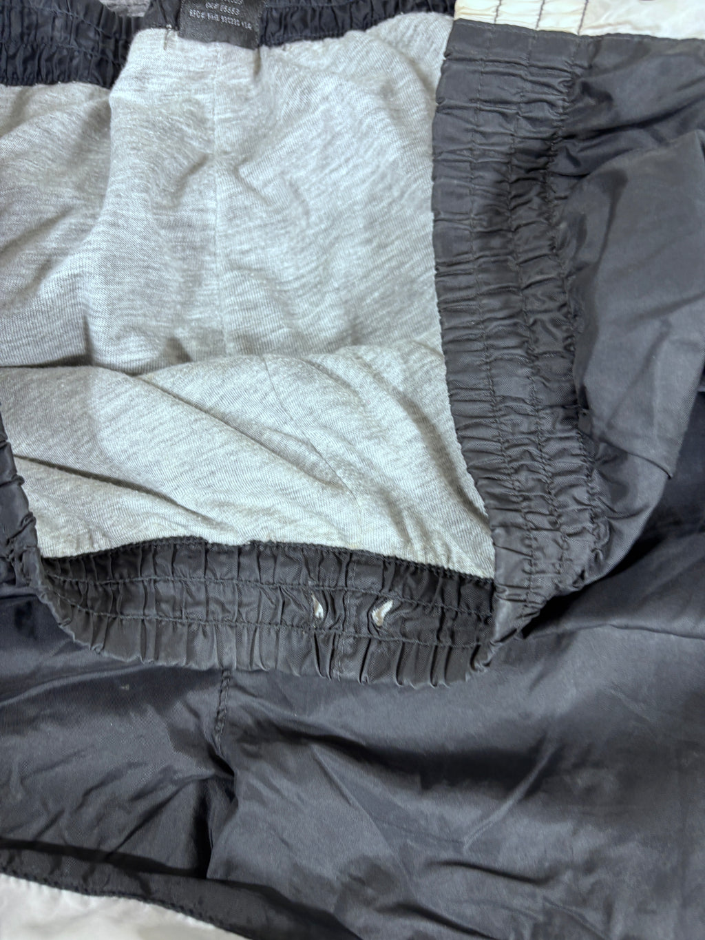 Vintage Y2K Nike Track Pants Size XL Black Cream Detail Cargo Pocket Spell Out Ankle Zip