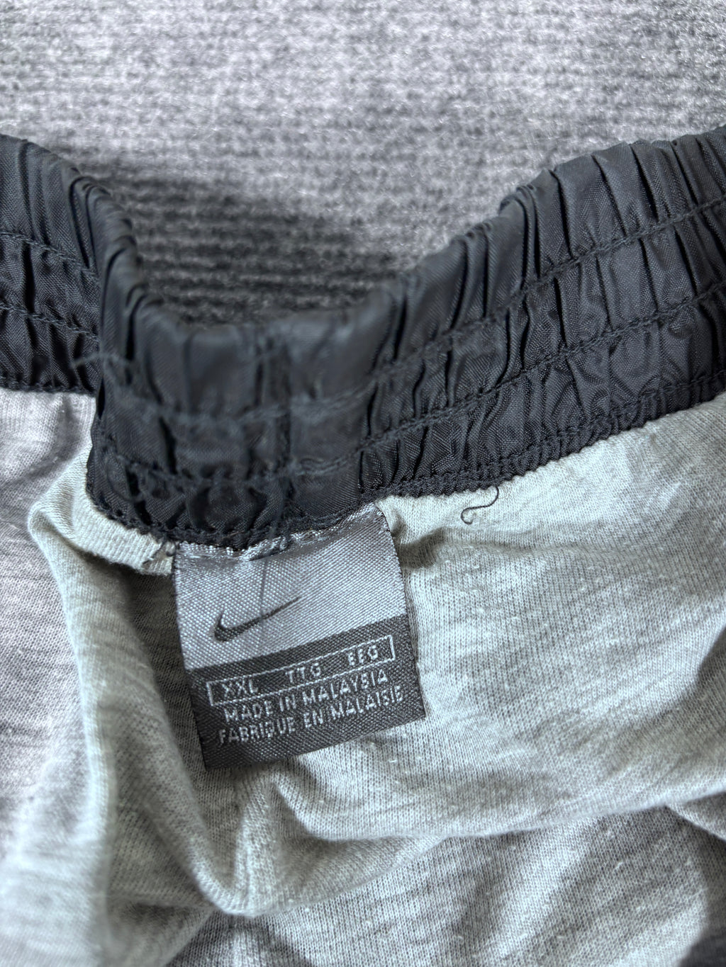 Vintage Y2K Nike Track Pants Size XL Black Cream Detail Cargo Pocket Spell Out Ankle Zip