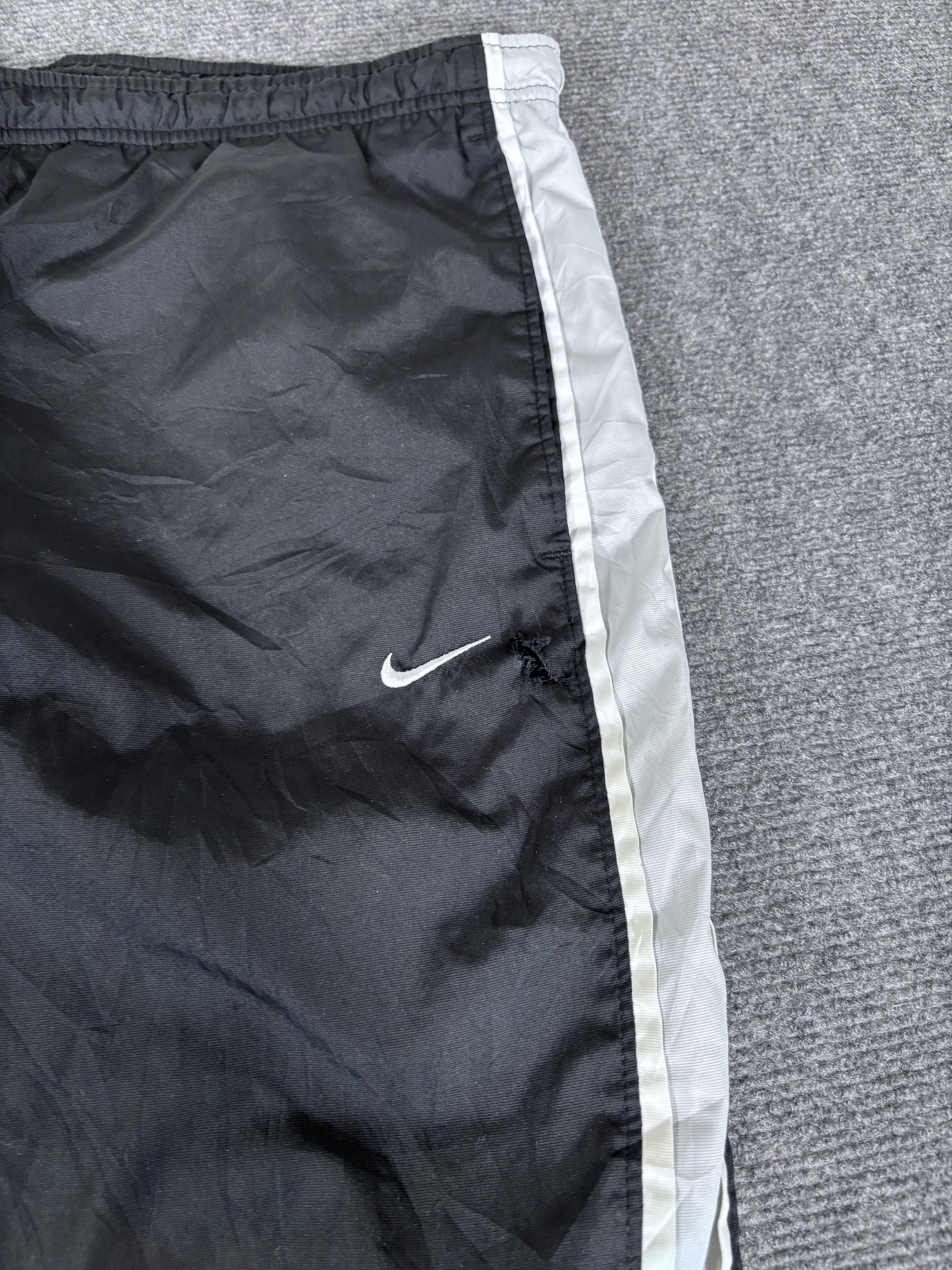Vintage Y2K Nike Track Pants Size L Black Grey White Classic Nylon Windbreakers