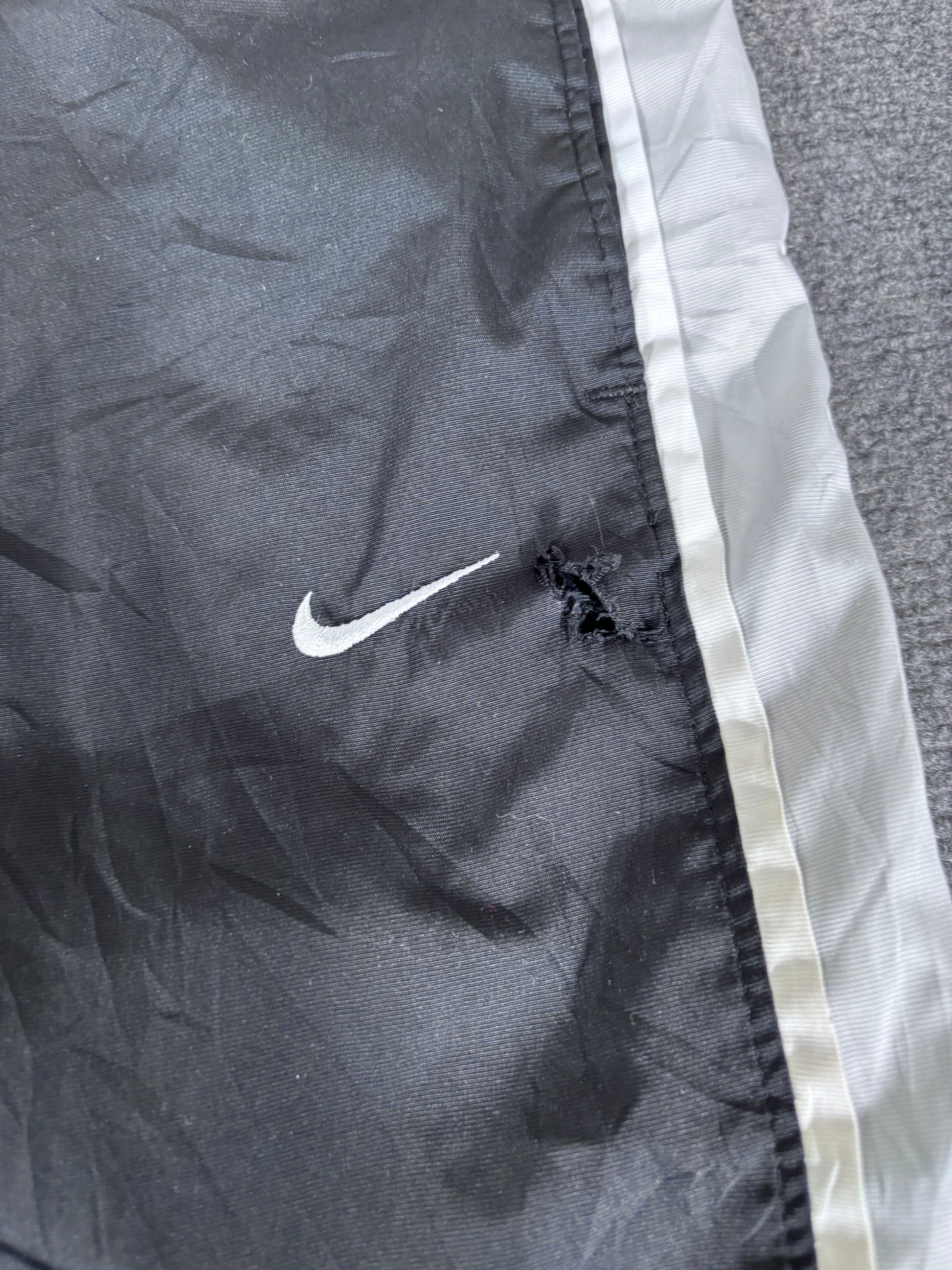 Vintage Y2K Nike Track Pants Size L Black Grey White Classic Nylon Windbreakers