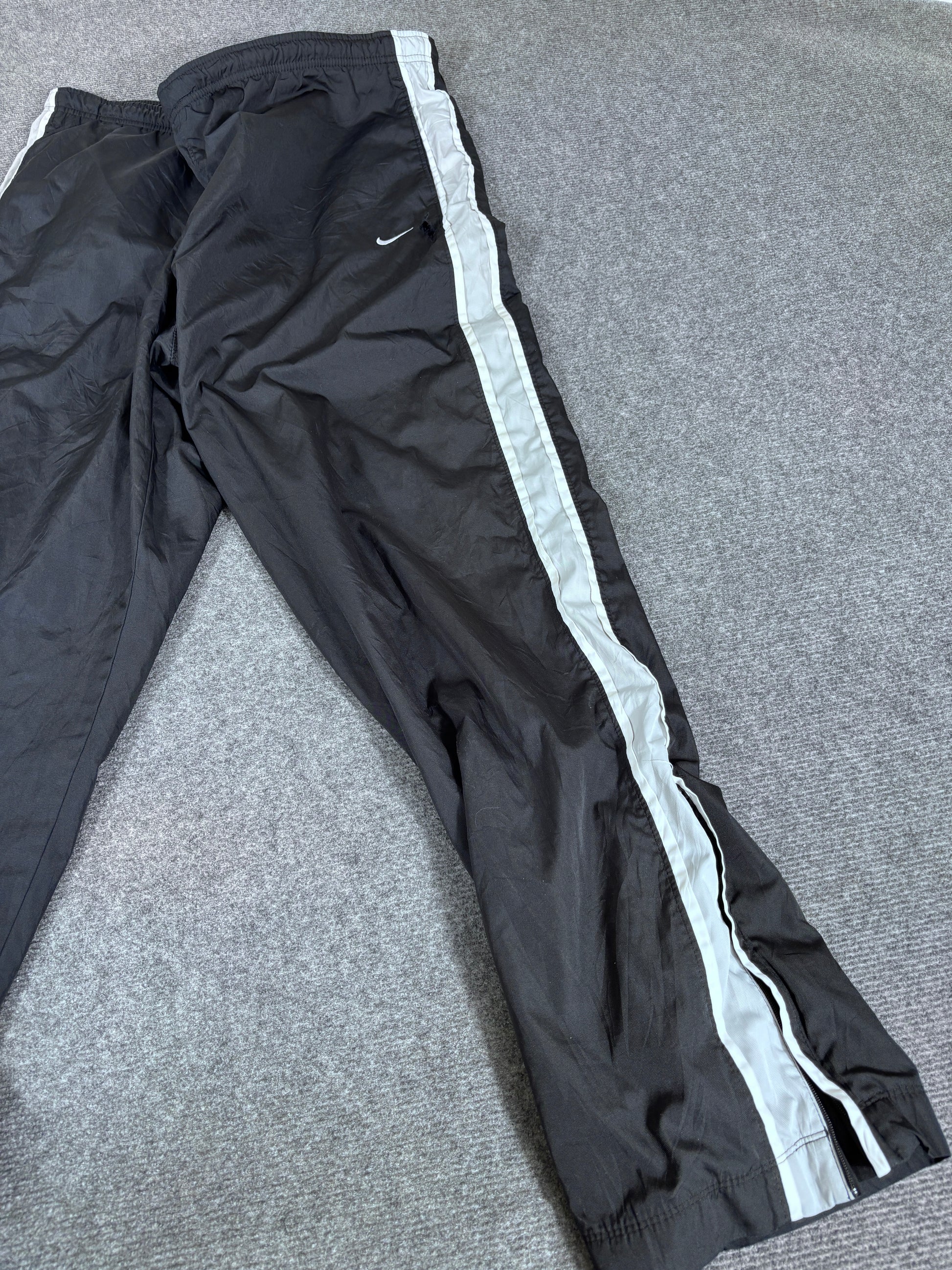 Vintage Y2K Nike Track Pants Size L Black Grey White Classic Nylon Windbreakers