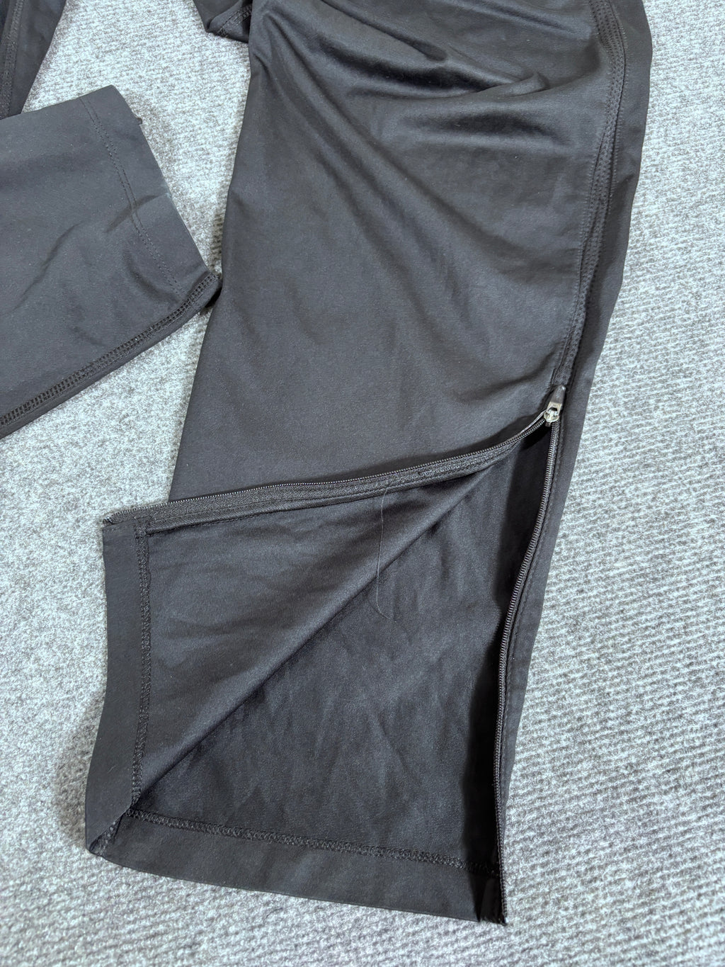 Nike Dri-Fit Track Pants Size XL Black Running Workout Straight Leg Ankle Zip