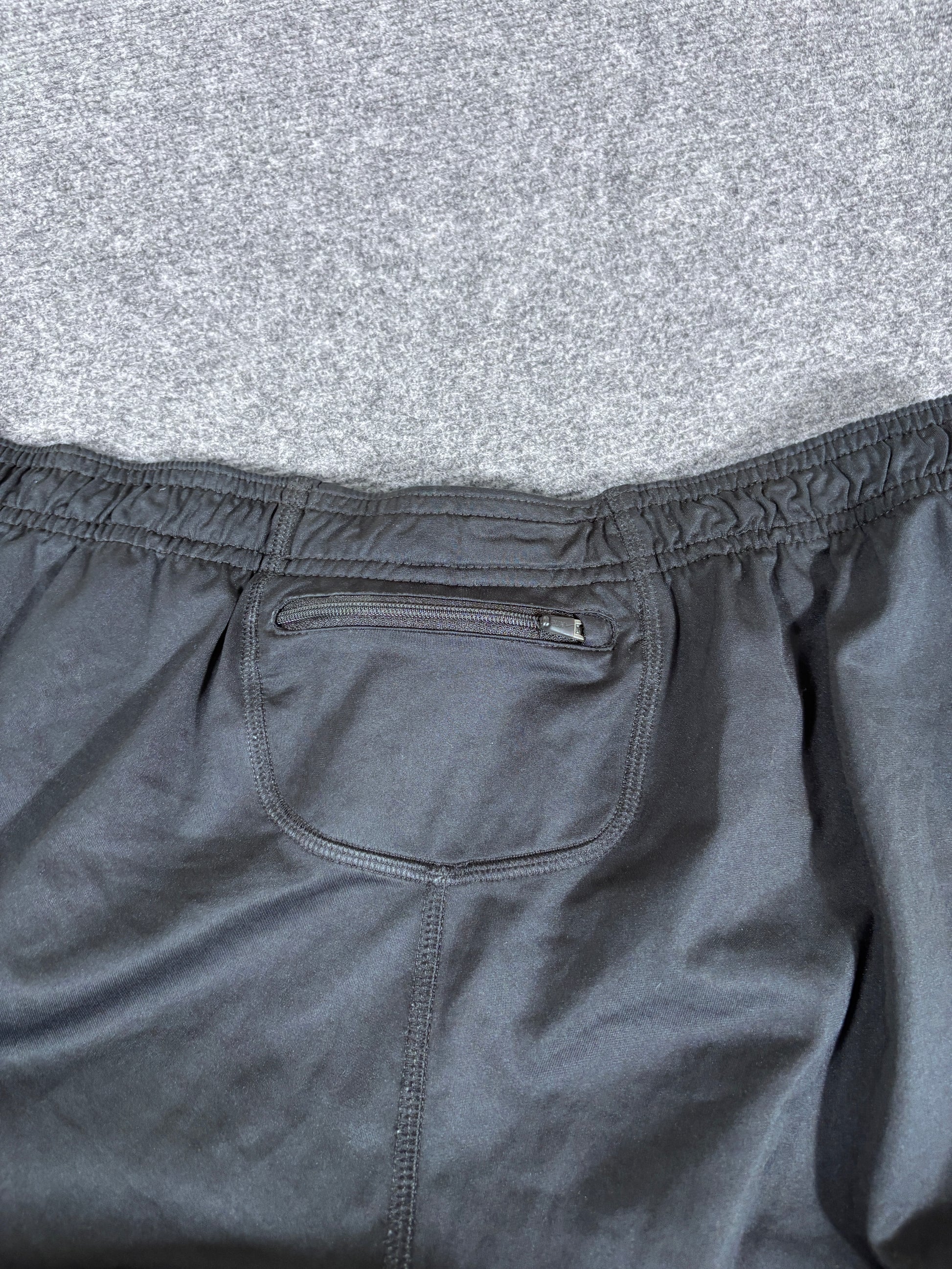 Nike Dri-Fit Track Pants Size XL Black Running Workout Straight Leg Ankle Zip