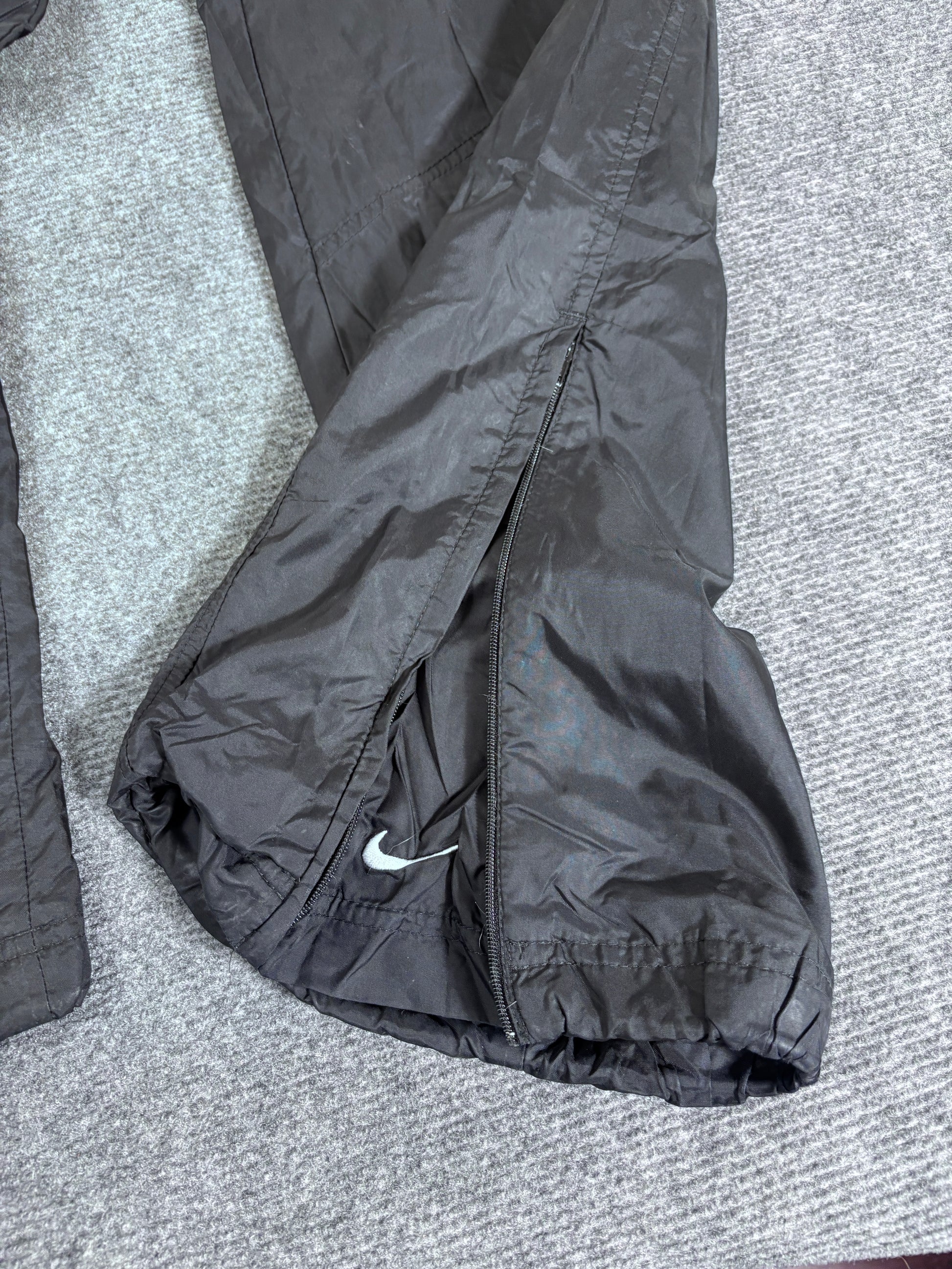Vintage Y2K Nike Track Pants Size L Black White Wide Leg Ankle Zip Swoosh Windbreakers