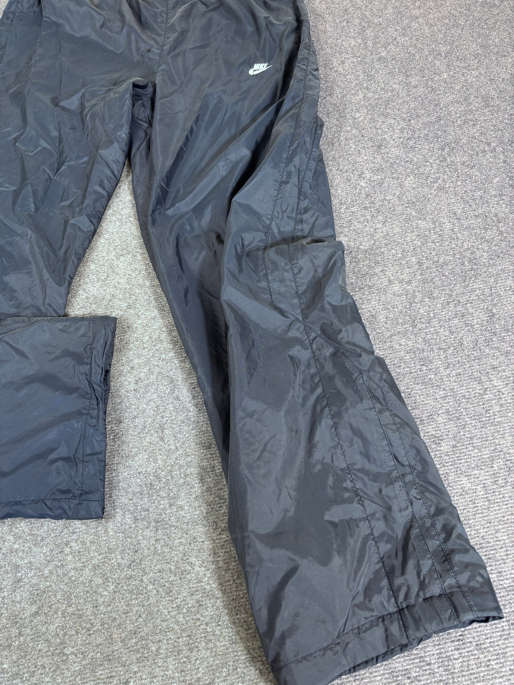 Vintage Y2K Nike Track Pants Men’s L Navy Nylon Navy White Hip Swoosh Classic Nylon Windbreakers