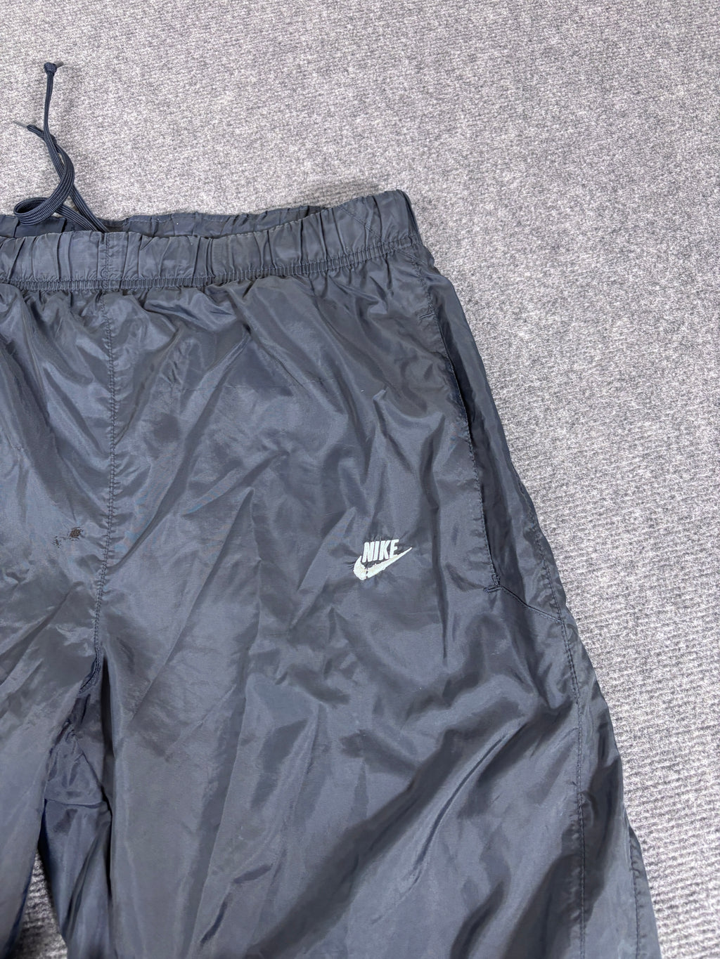 Vintage Y2K Nike Track Pants Men’s L Navy Nylon Navy White Hip Swoosh Classic Nylon Windbreakers