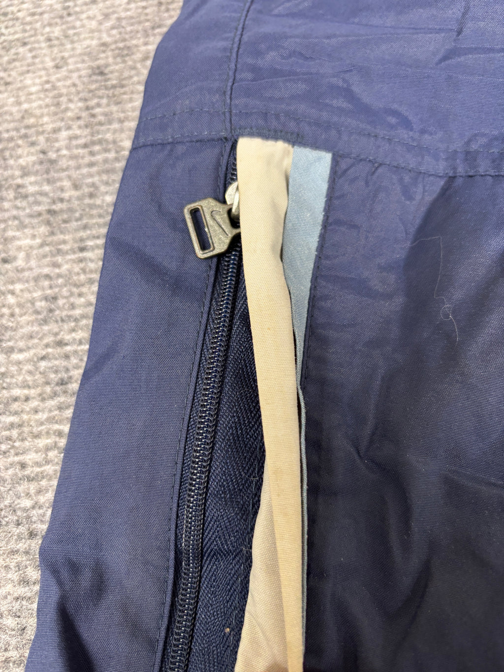 Vintage Y2K Nike Cargo Track Pants Size L Navy White Ankle Swoosh Baggy Nylon Sweatpants