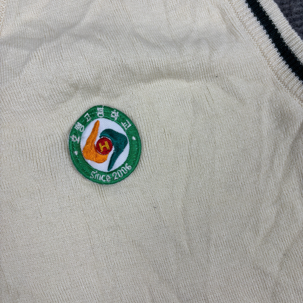 2000s Korean School Uniform Vest Women's Small White V-Neck Jumper