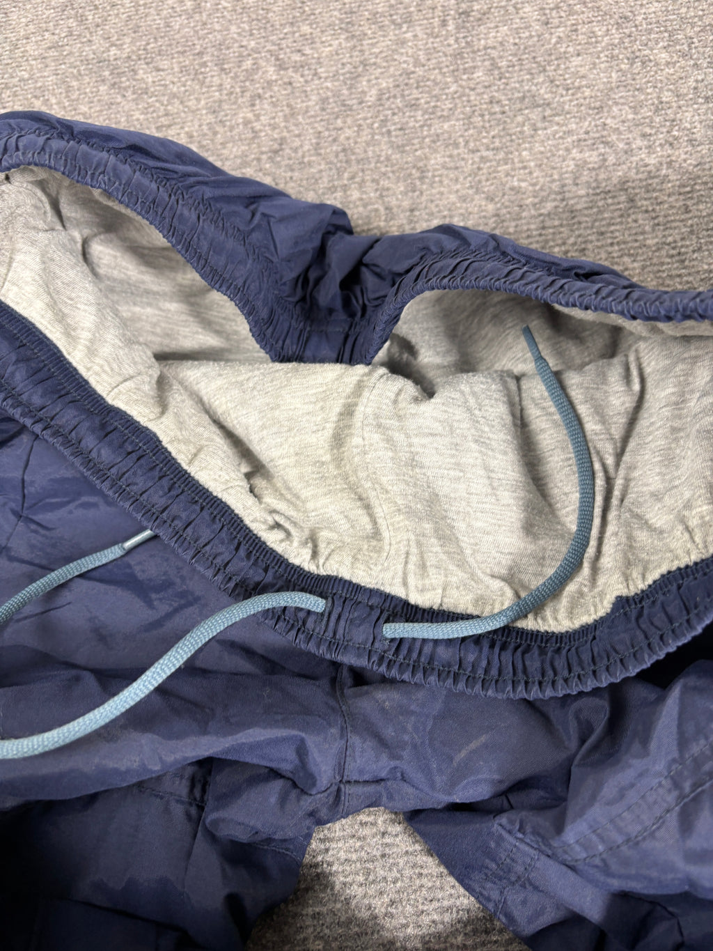 Vintage Y2K Nike Cargo Track Pants Size L Navy White Ankle Swoosh Baggy Nylon Sweatpants