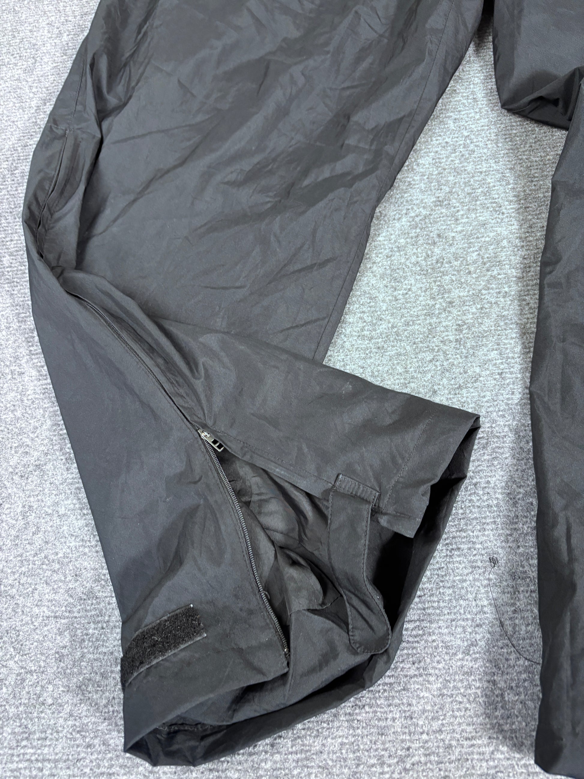 Vintage Y2K Nike Golf Track Pants Size XL Black White Ankle Swoosh Baggy Classic