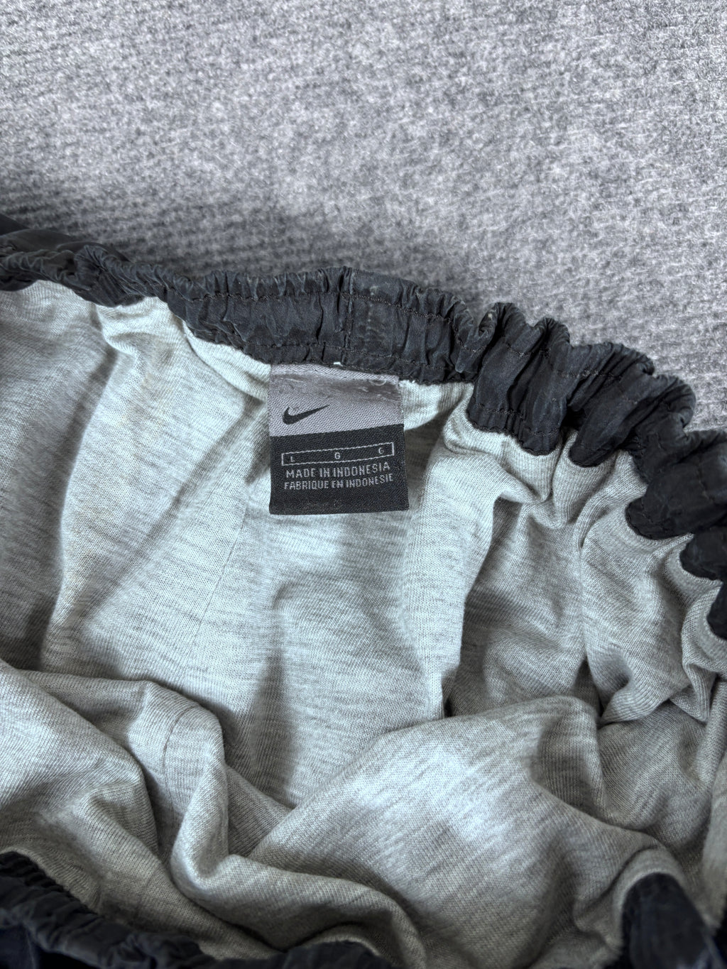 Vintage Y2K Nike Track Pants Men’s L Black Cargo Pockets Spell Out Wide Leg Premo