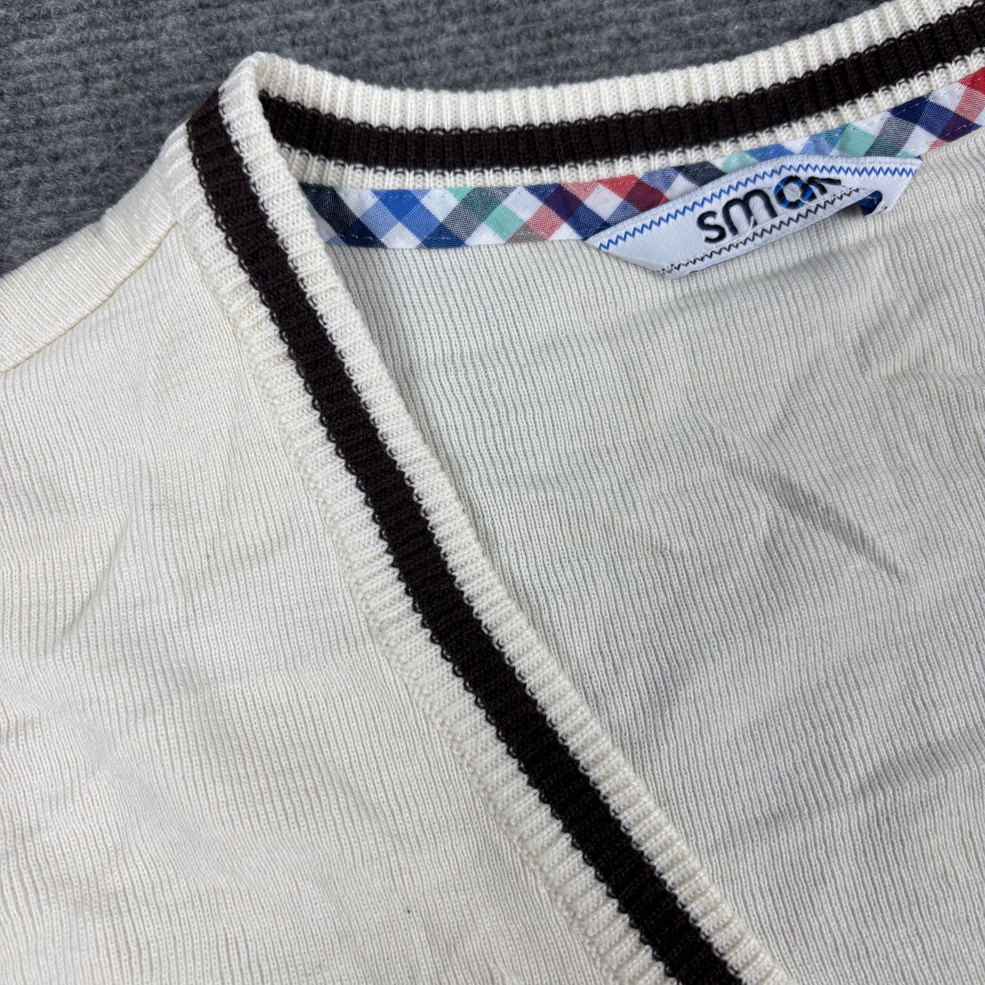Vintage Korean School Sweater Vest Women's Large White V-Neck Jumper