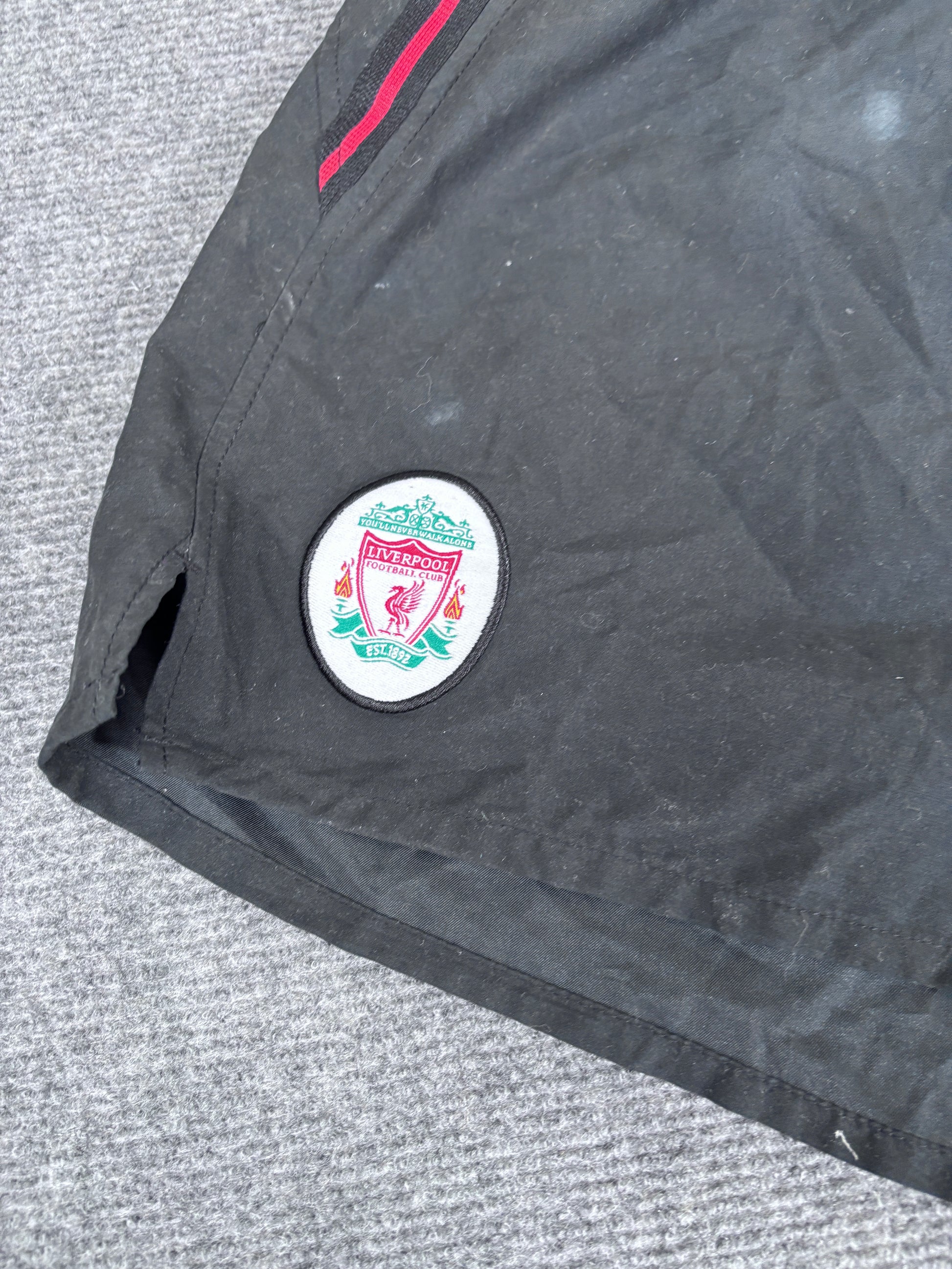 Reebok Liverpool FC Football Shorts Size XL Black Red Piping 2001/2 Reissue