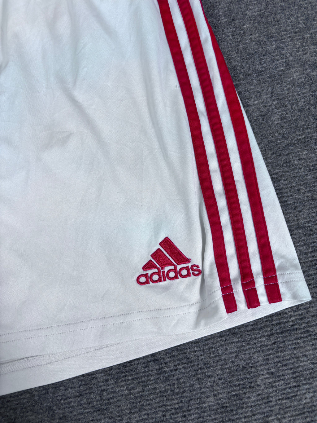 2019-20 Adidas Arsenal Shorts Size L White Red 3-Stripe Football Badge Logo