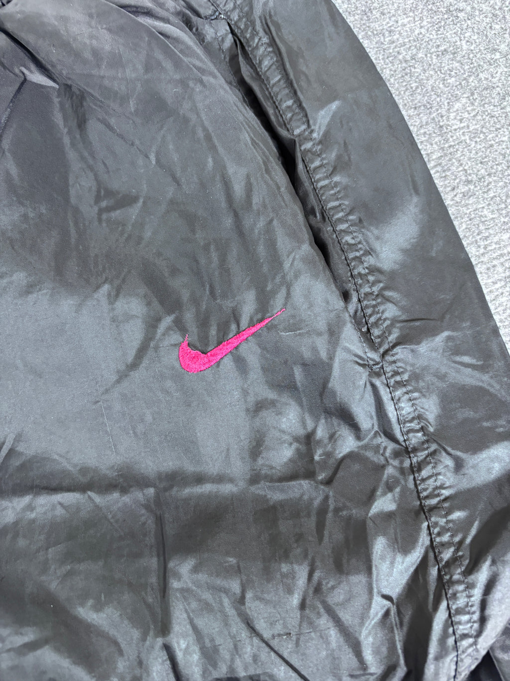 Vintage 90s Nike Track Pants Men’s L Black Pink Swoosh Cuffed Nylon Windbreakers
