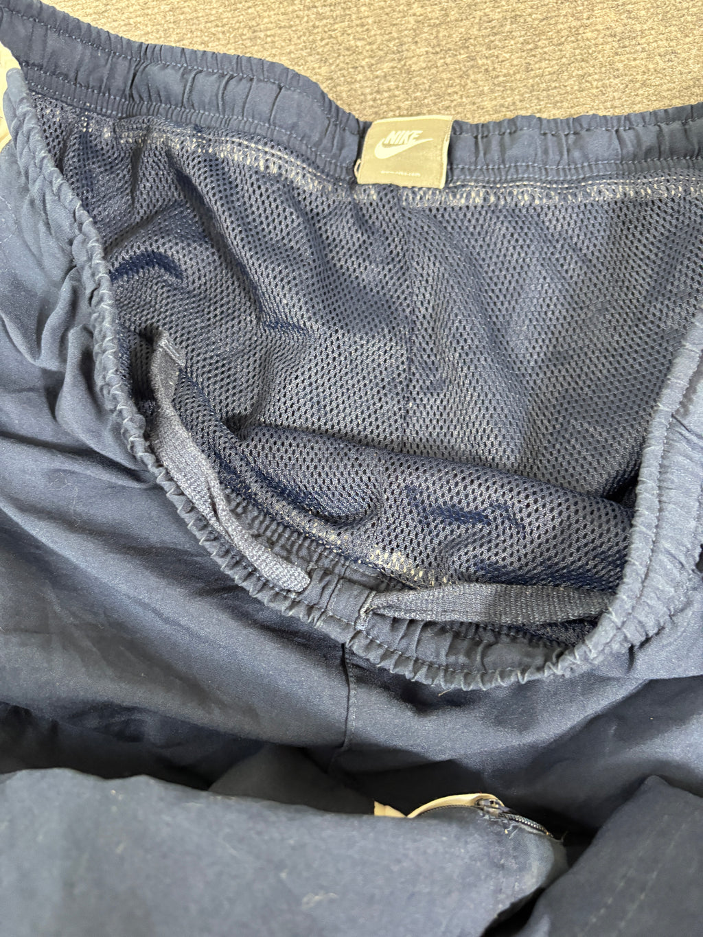 Vintage Y2K Nike Track Pants Women’s L Navy White Ankle Swoosh Wide Leg Ankle Zip