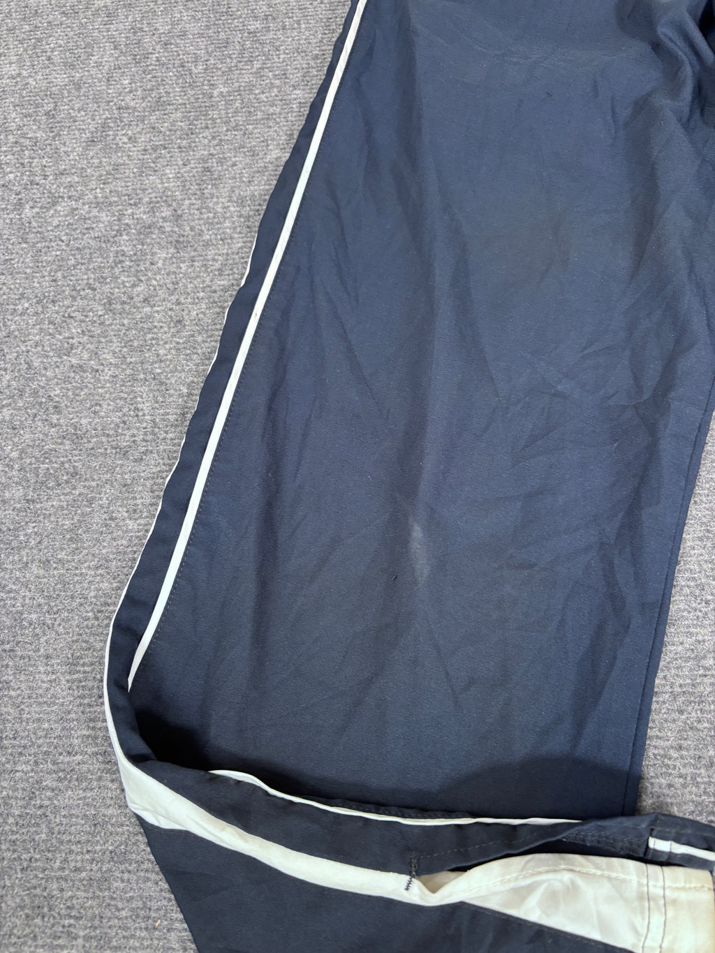 Vintage Y2K Nike Track Pants Women’s M Navy White Straight Leg Ankle Slit