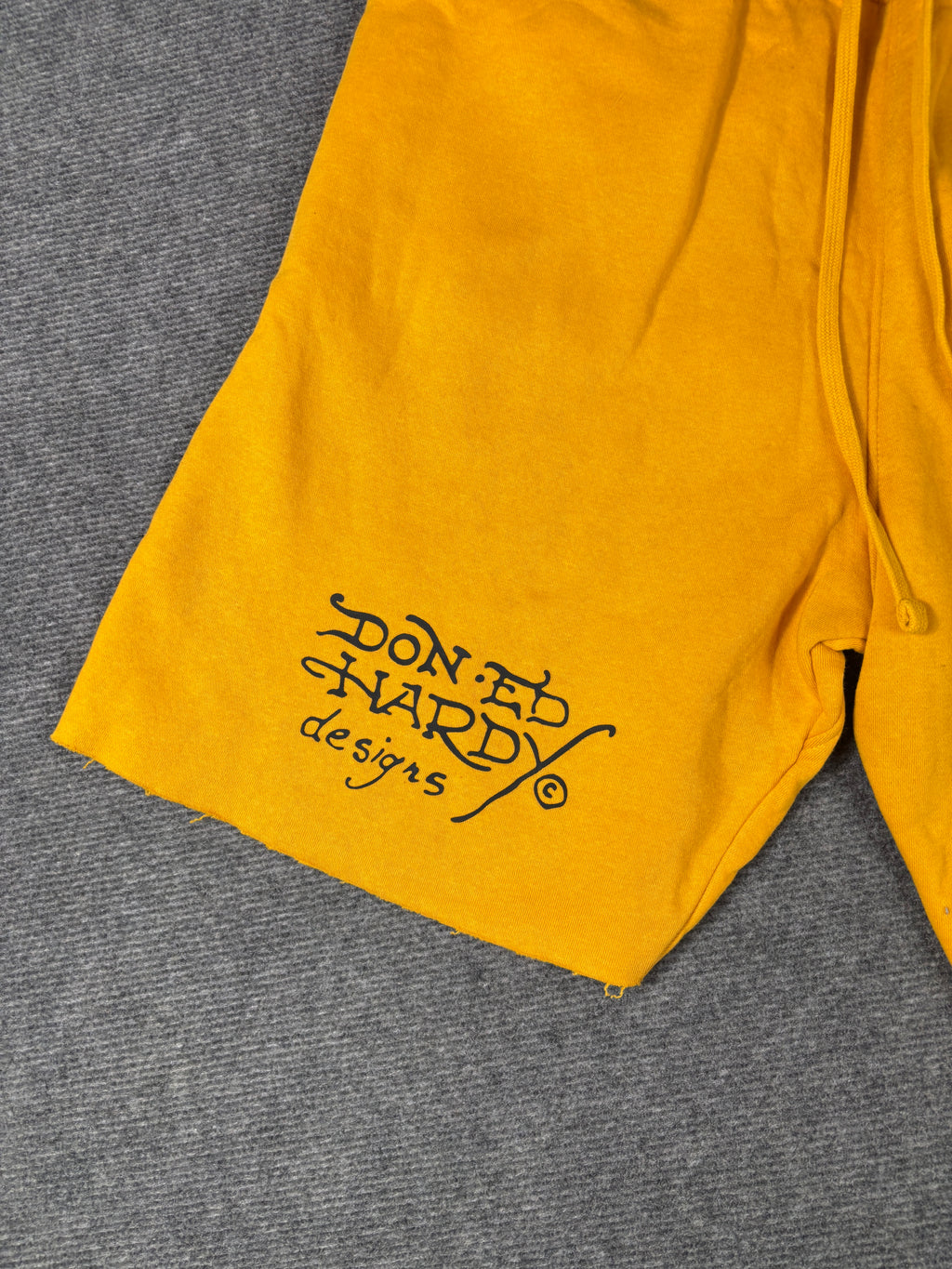 Ed Hardy Sweat Shorts Size XL Yellow Tattoo Art Panther Graphic Y2K Streetwear