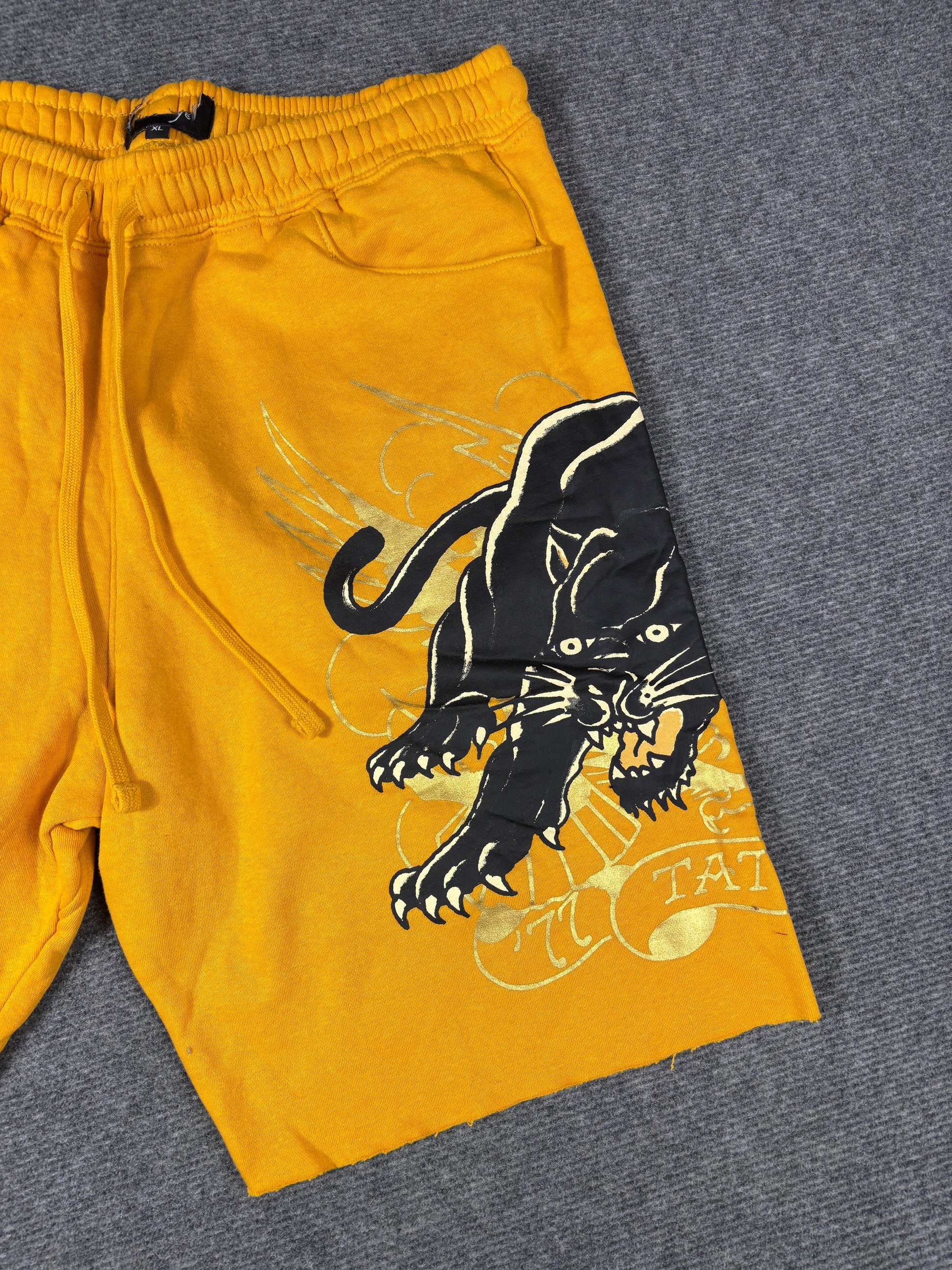 Ed Hardy Sweat Shorts Size XL Yellow Tattoo Art Panther Graphic Y2K Streetwear