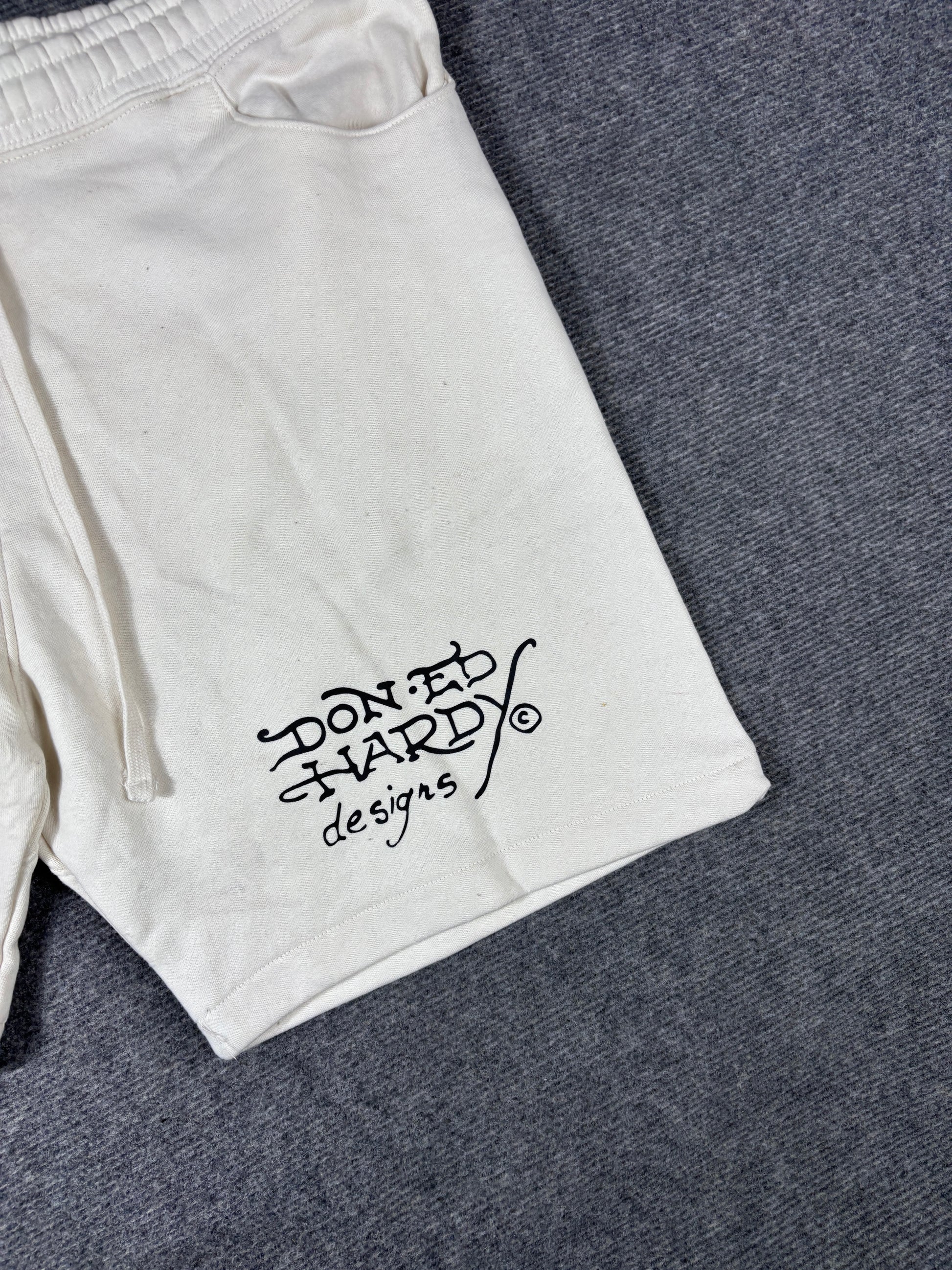 Ed Hardy Sweat Shorts Size XL White Tattoo Art Skull Heart Y2K Streetwear Style