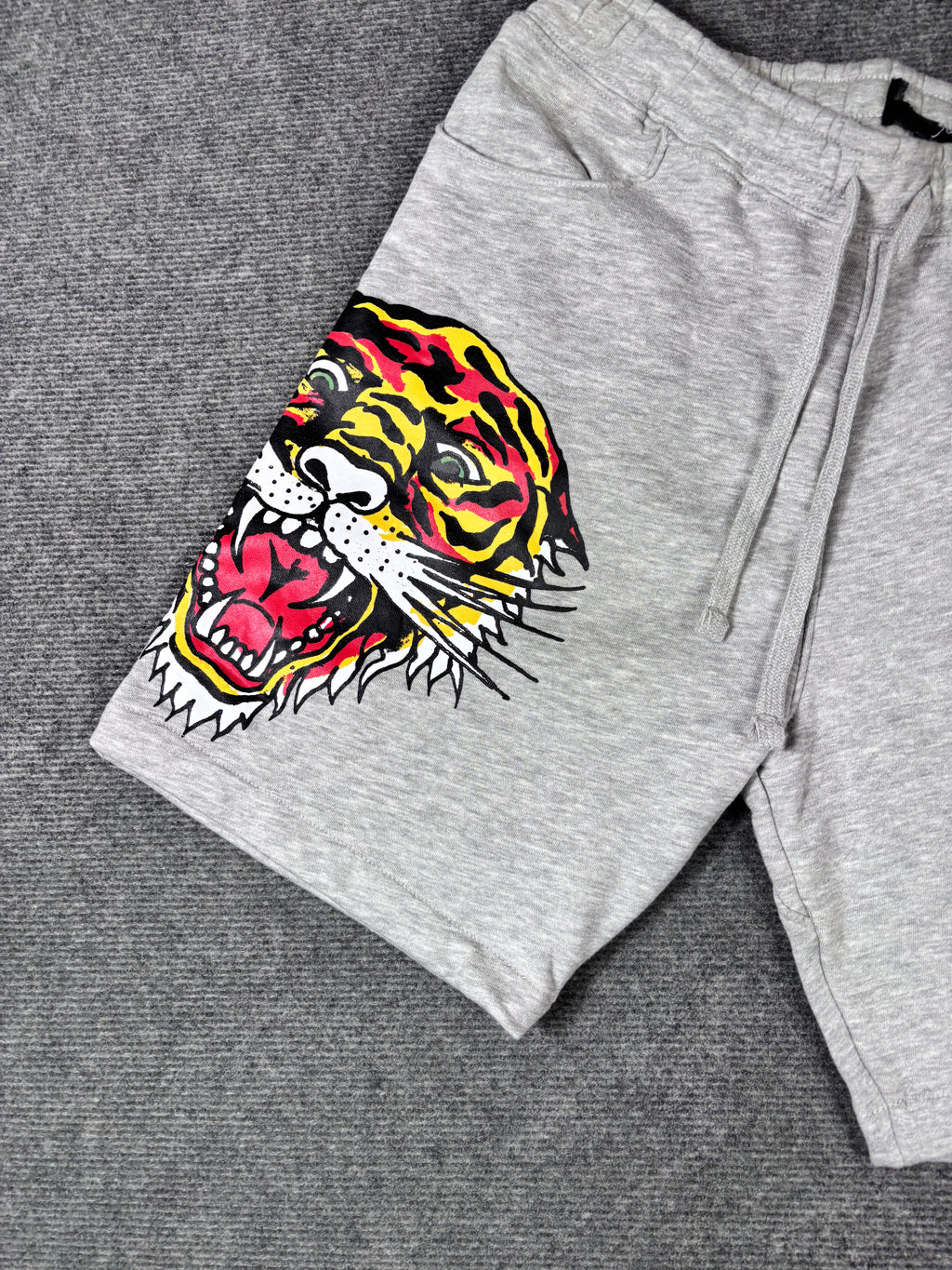 Ed Hardy Sweat Shorts Size M Grey Tattoo Art Tiger Y2K Streetwear Style