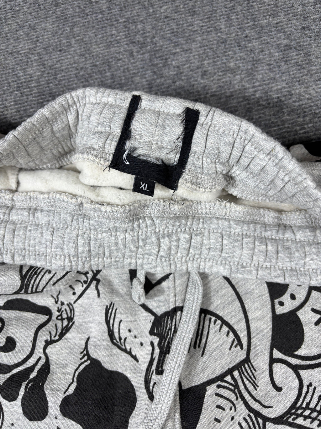 Ed Hardy Sweat Shorts Size XL Grey Tattoo Art Skull Sword Y2K Streetwear Style