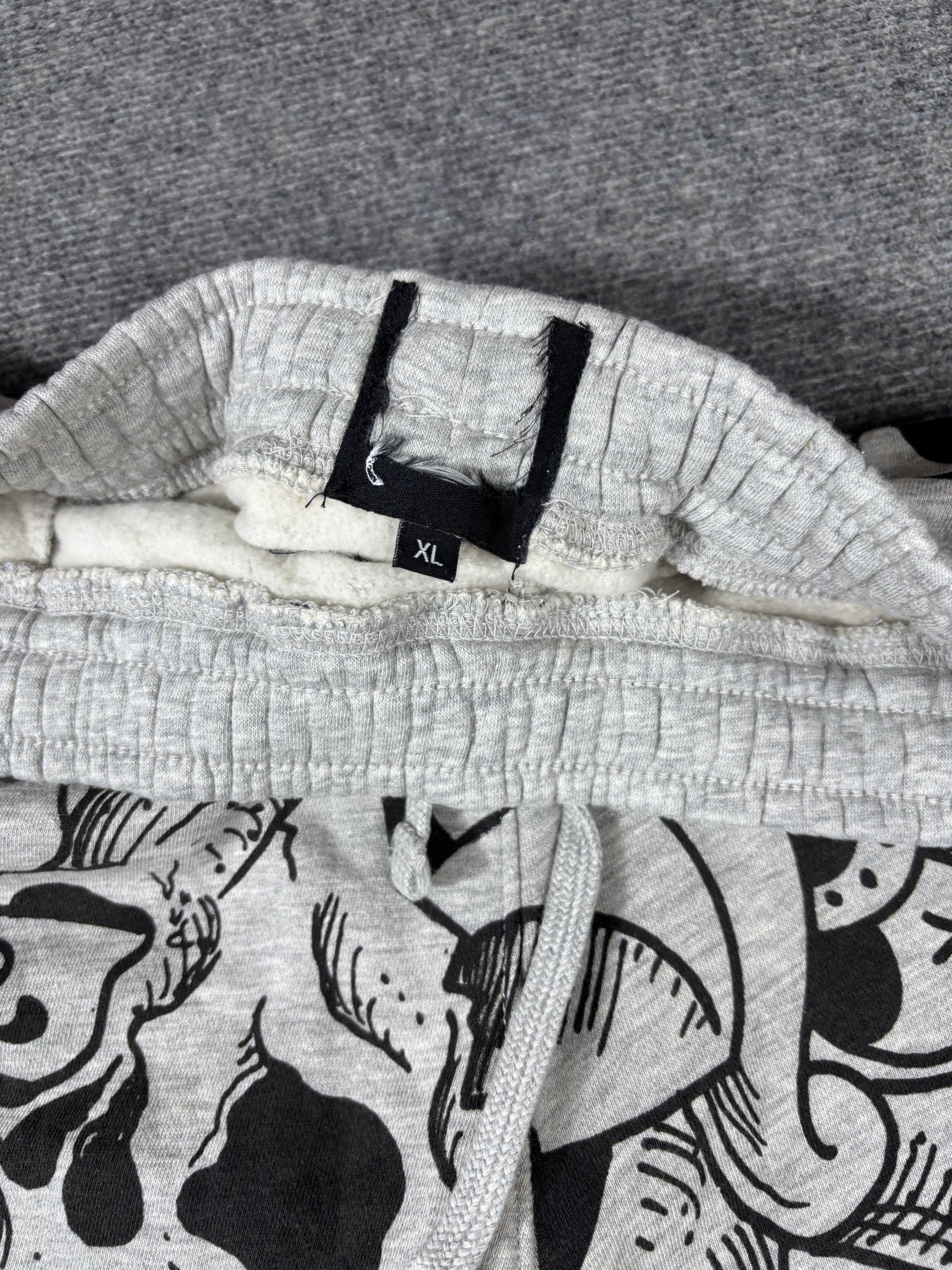 Ed Hardy Sweat Shorts Size XL Grey Tattoo Art Skull Sword Y2K Streetwear Style