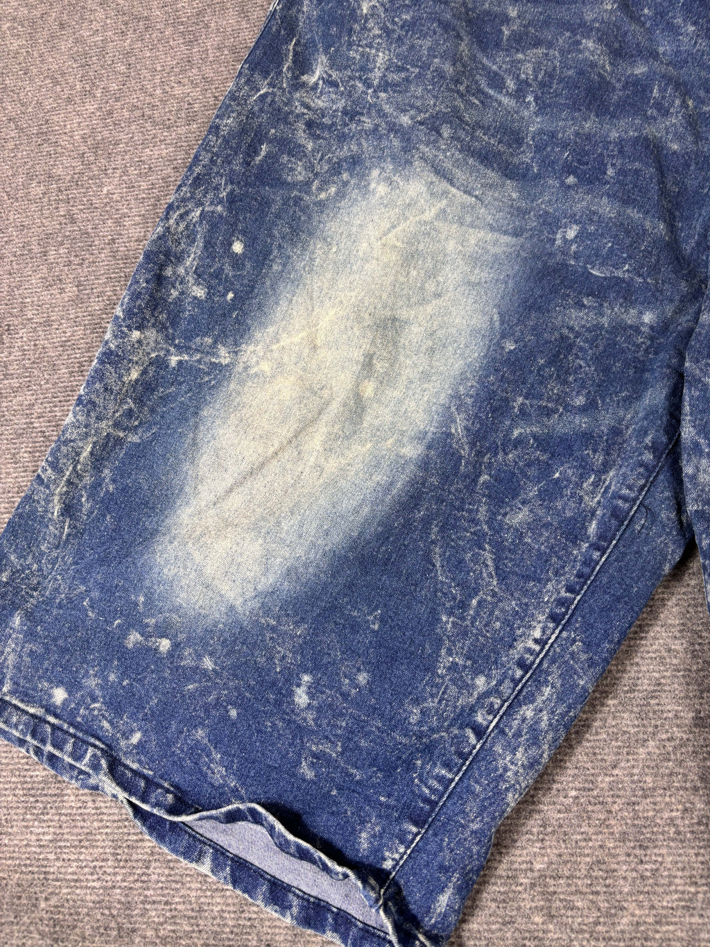Vintage Rocawear Denim Shorts Men’s 50 Dark Acid-Wash Painted Hip Hop Super Baggy