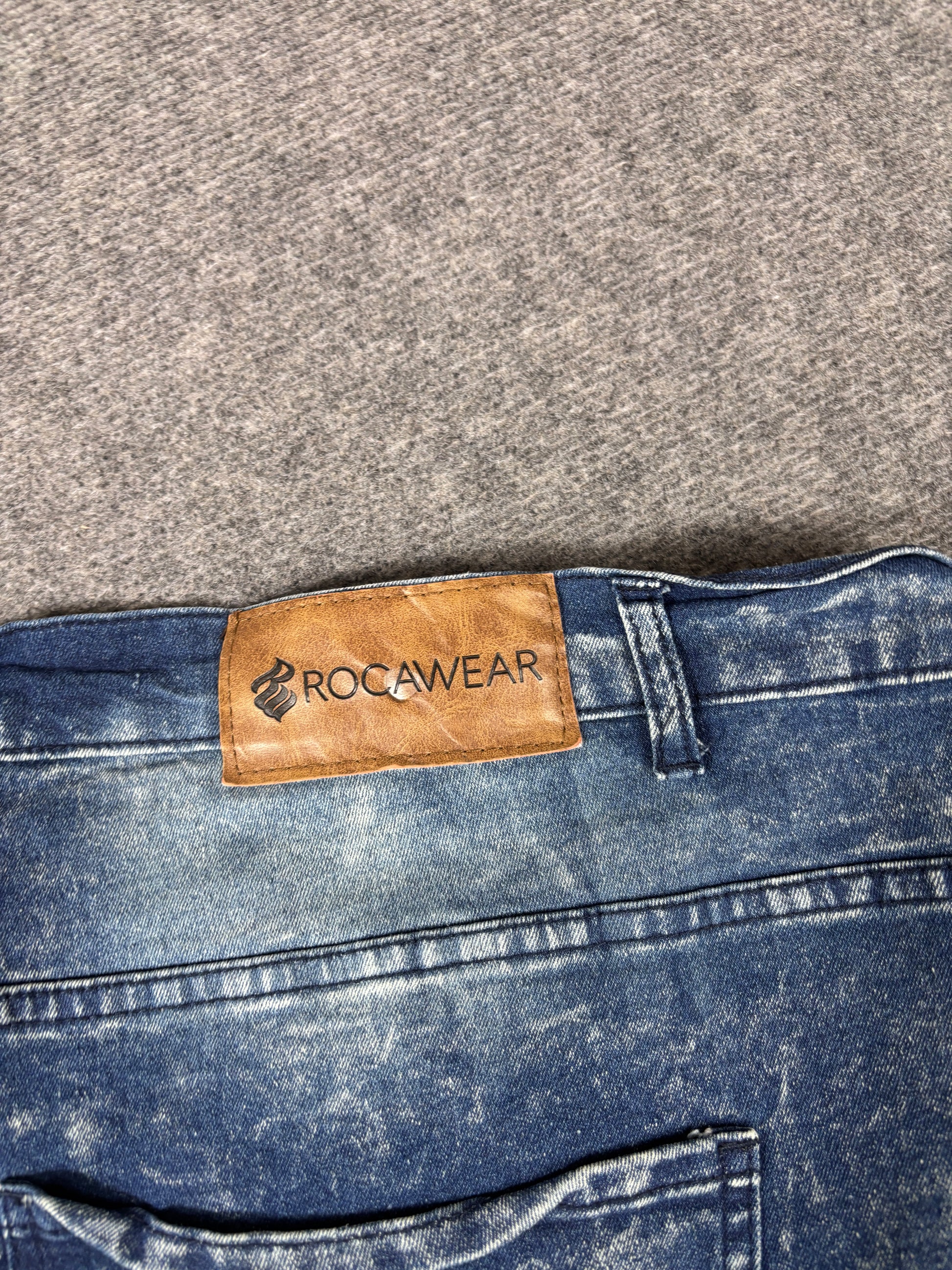 Vintage Rocawear Denim Shorts Men’s 50 Dark Acid-Wash Painted Hip Hop Super Baggy