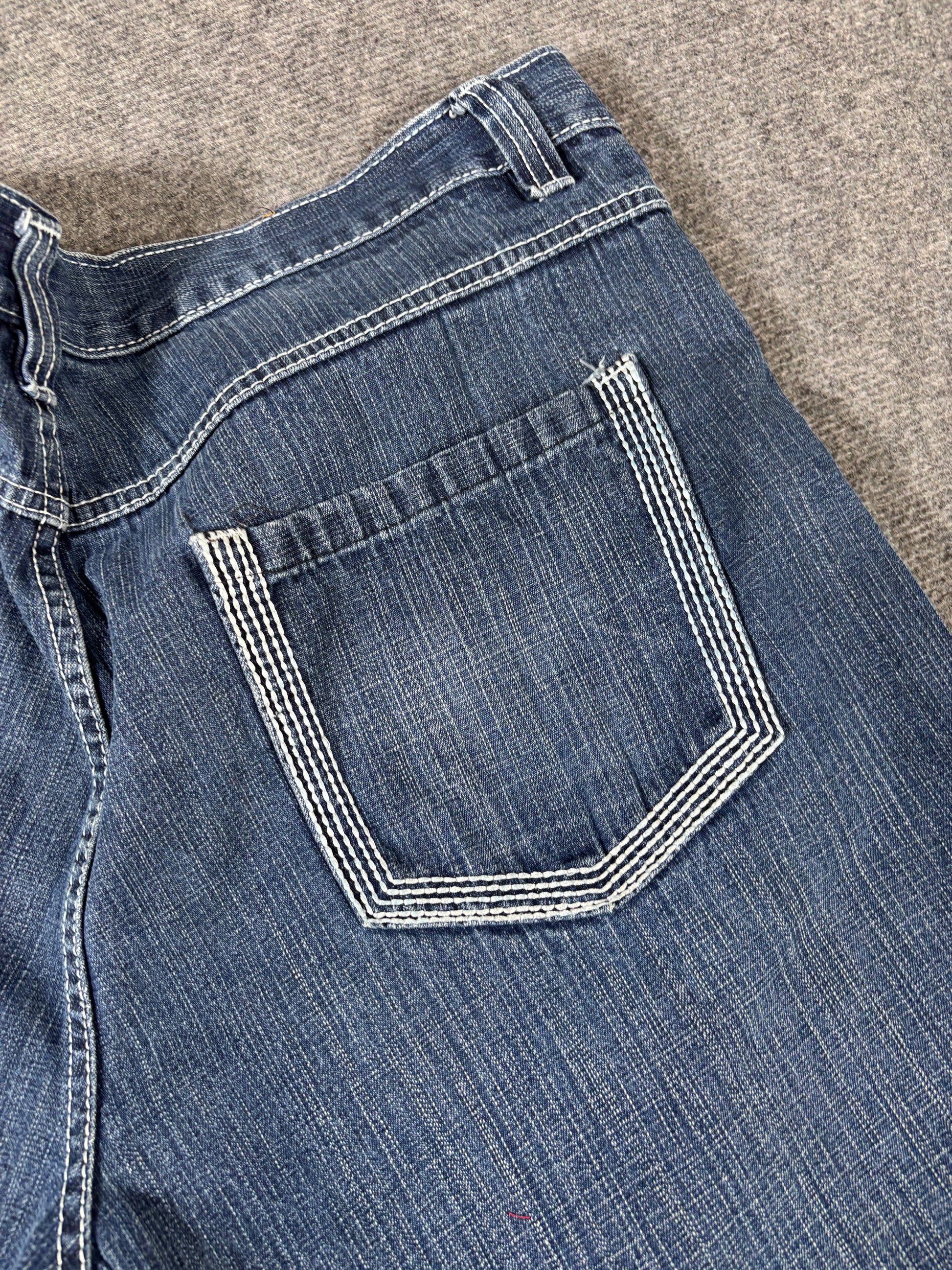 Vintage Evolution Denim Shorts Men’s 44 Mid-Wash Super Baggy Hip Hop Jorts