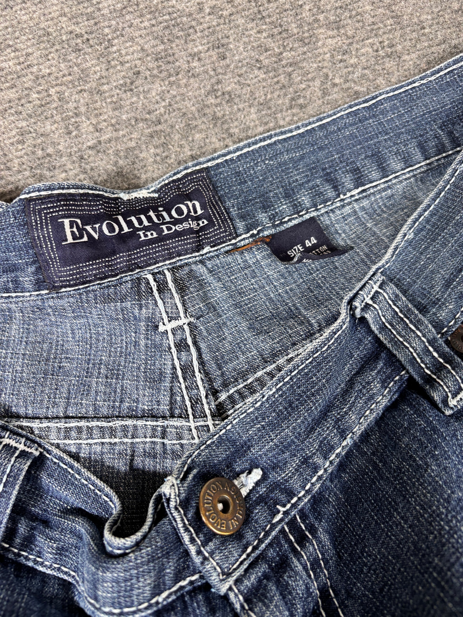 Vintage Evolution Denim Shorts Men’s 44 Mid-Wash Super Baggy Hip Hop Jorts