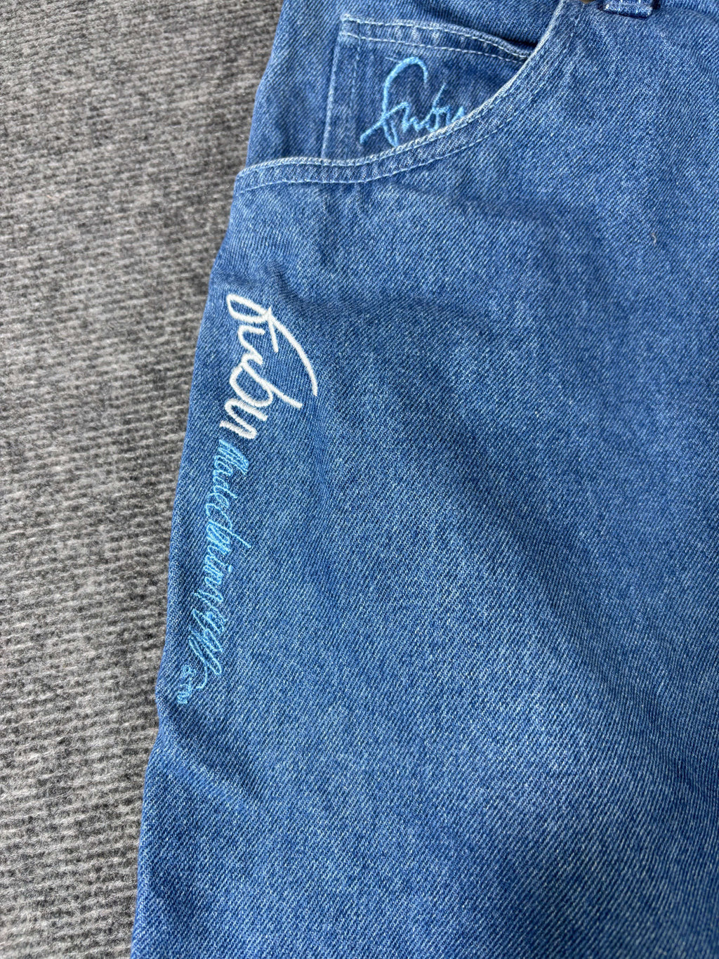 Vintage FUBU Carpenter Cargo Denim Shorts Men’s 46 Mid-Wash Super Baggy Hip Hop
